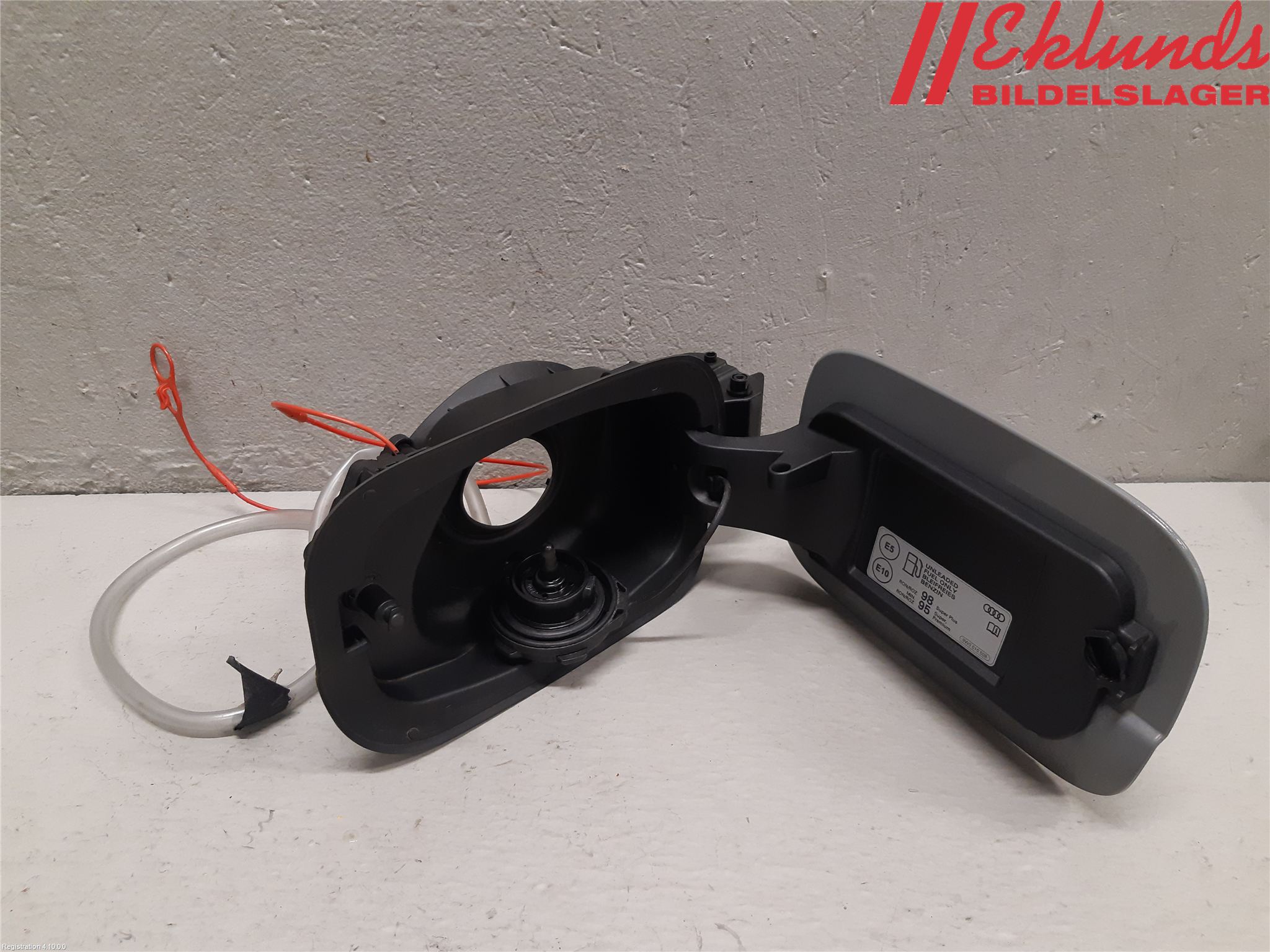 Audi A4/S4 B9 20- Tanklucka