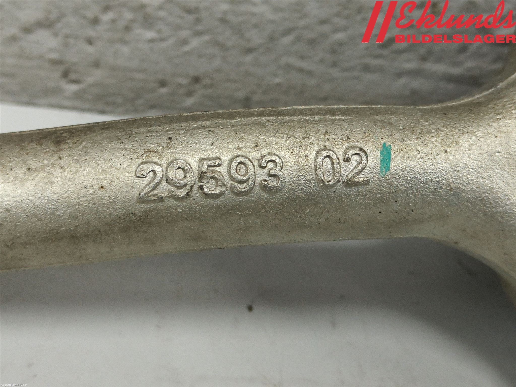 Mercedes-Benz MB C (203) 00-07 Bärarm Fram Undre Vä