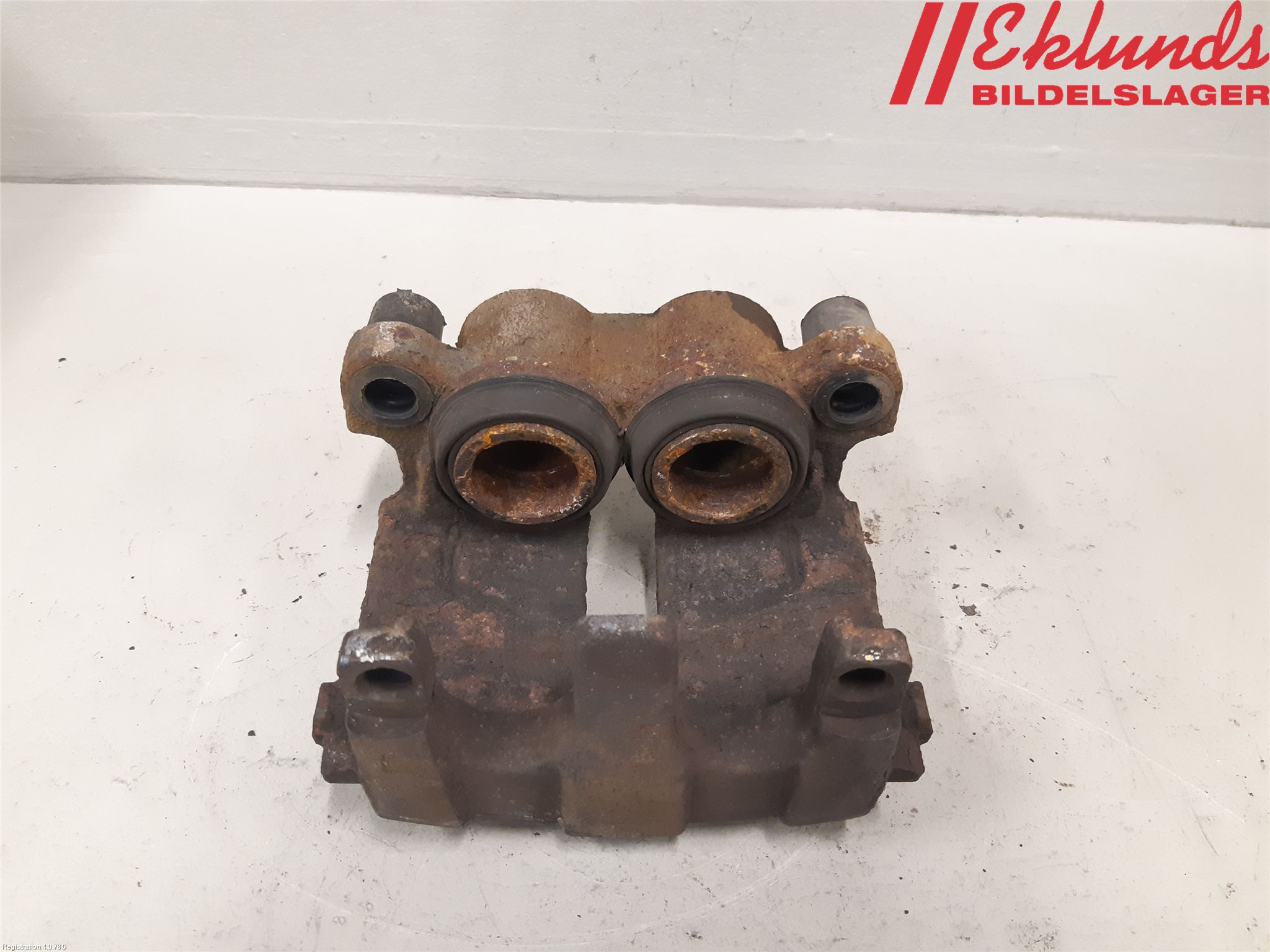 Volvo XC60 09-13 Bromsok Fram Höger