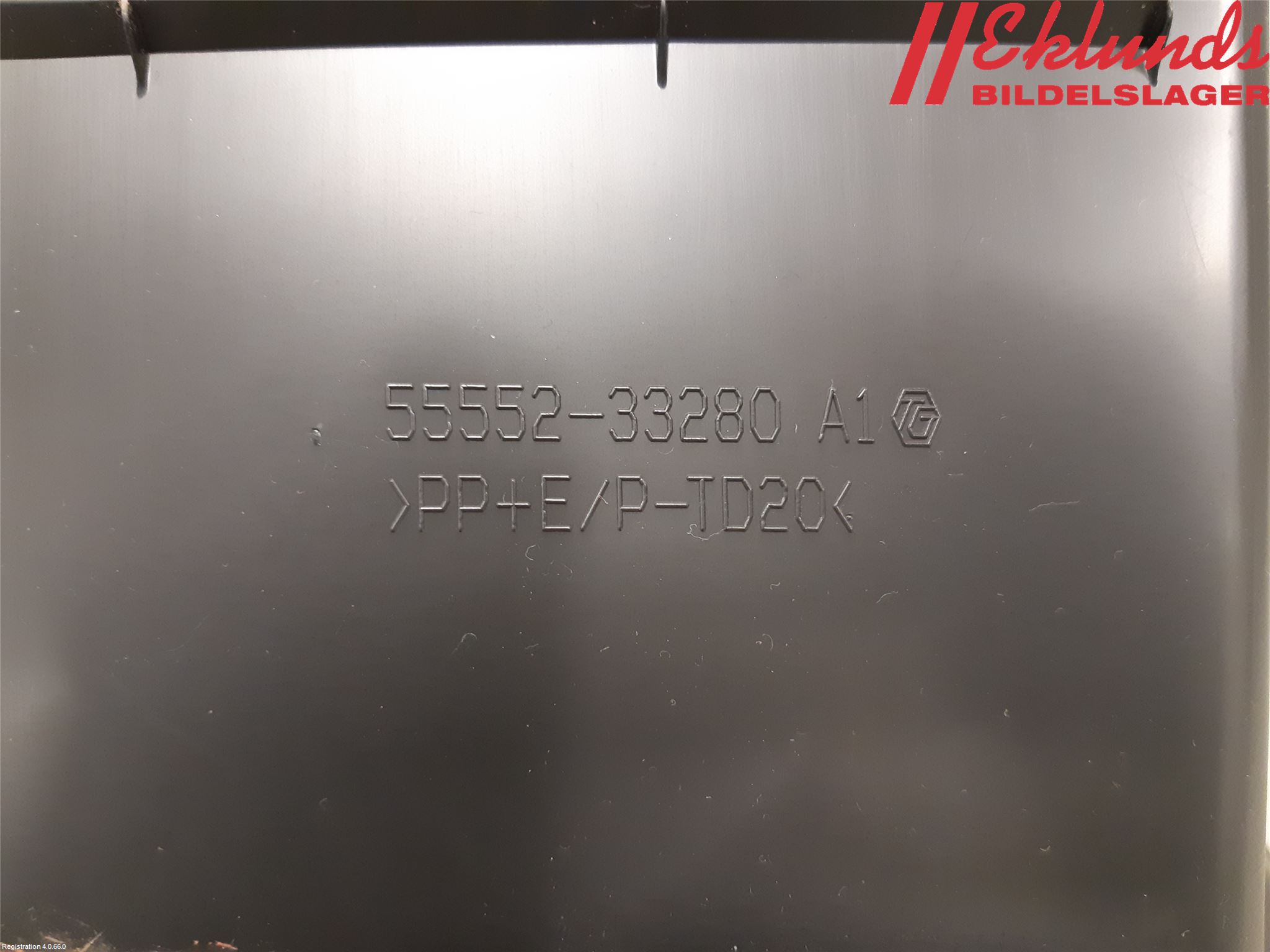Toyota CAMRY 19-24 Handskfack