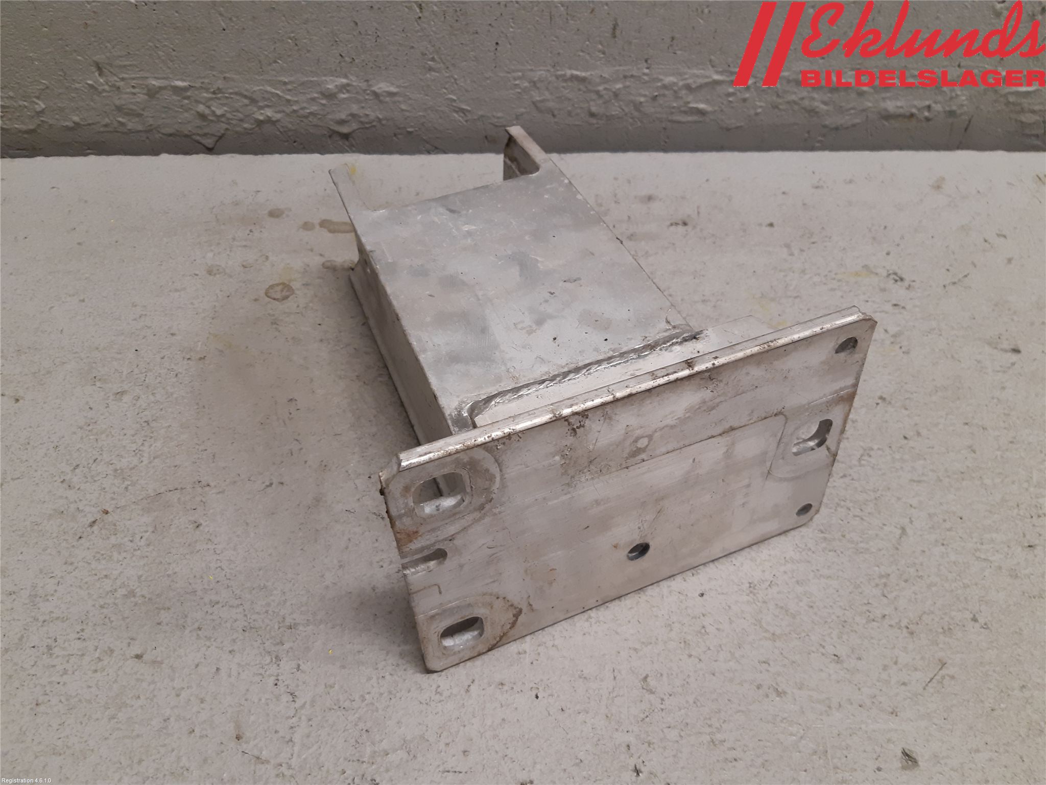 Audi A4/S4 08-11 Stötfångarbärjärn Fram