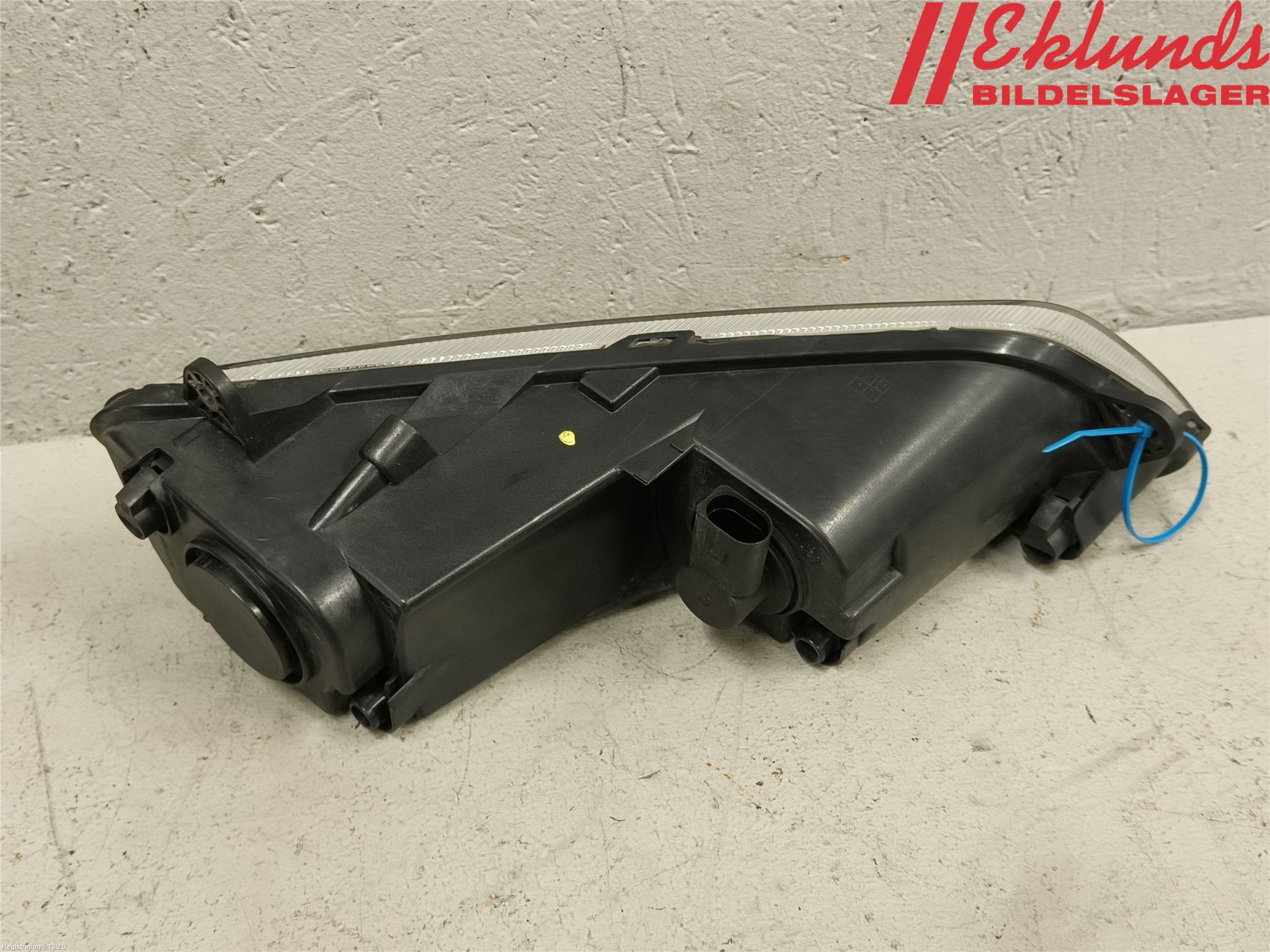 Volkswagen VW PASSAT 11-14 Dimljus-Varselljus Fram