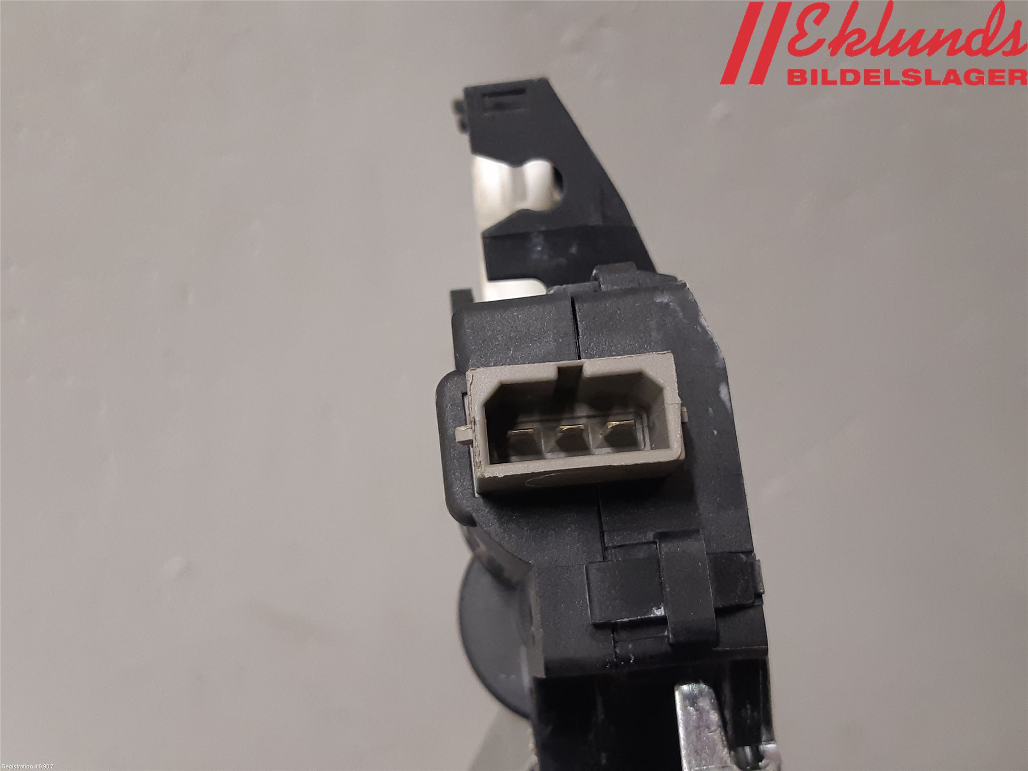 Audi A4/S4 08-11 Låskista Baklucka