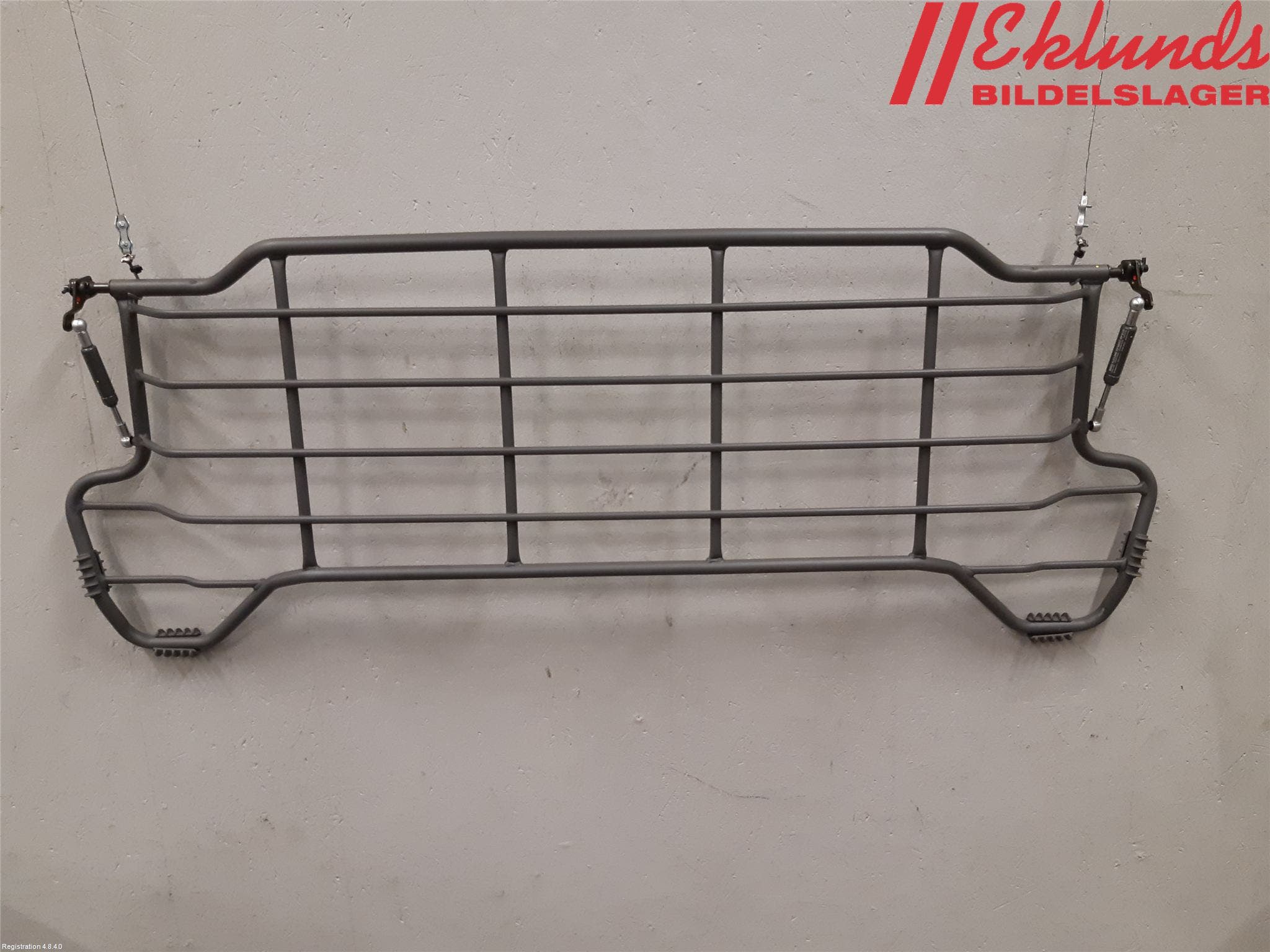 Volvo XC70 05-07 Hundgaller-Grind-Bur