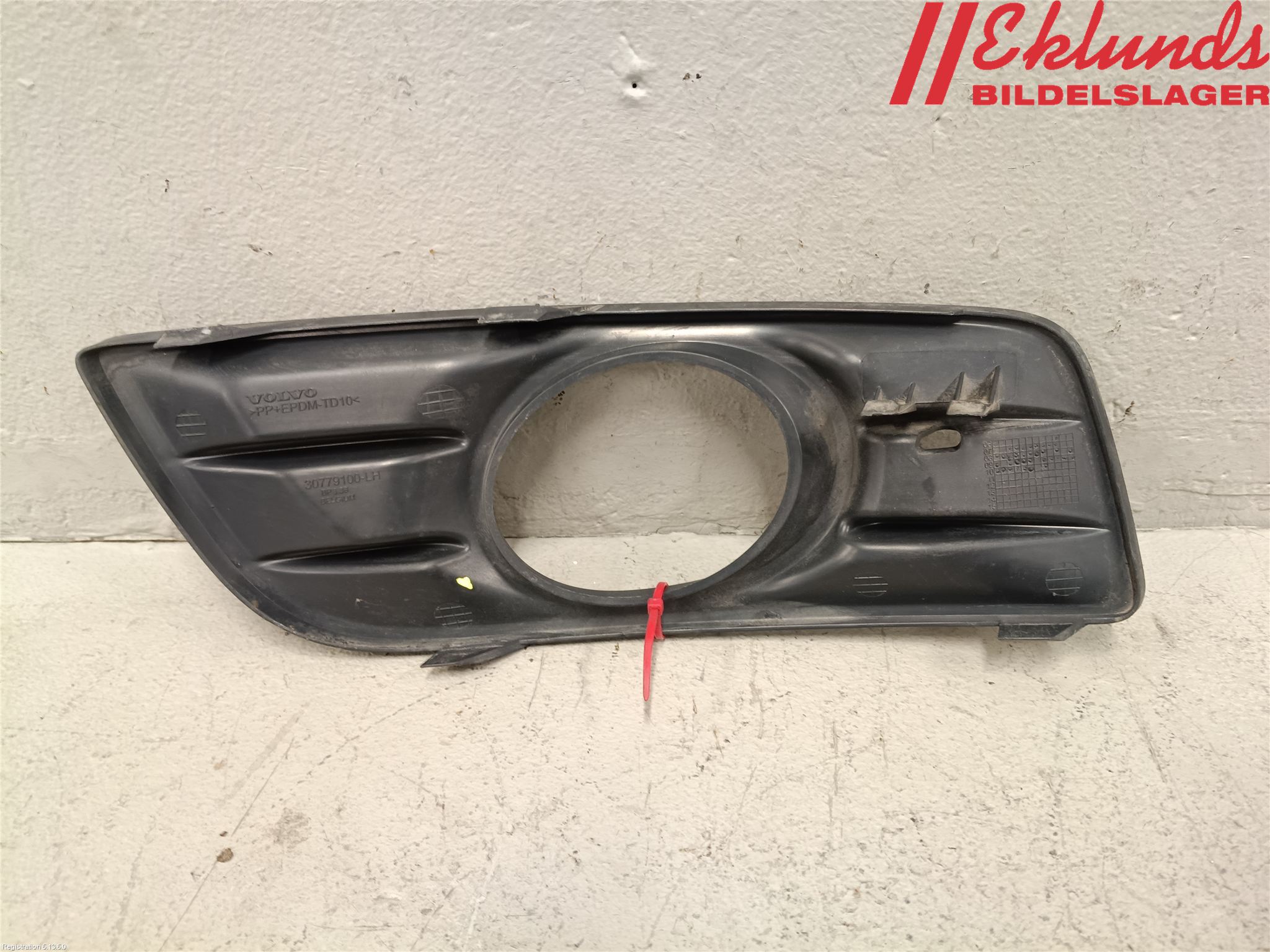 Volvo V50 08-12 Dimljussarg Fram