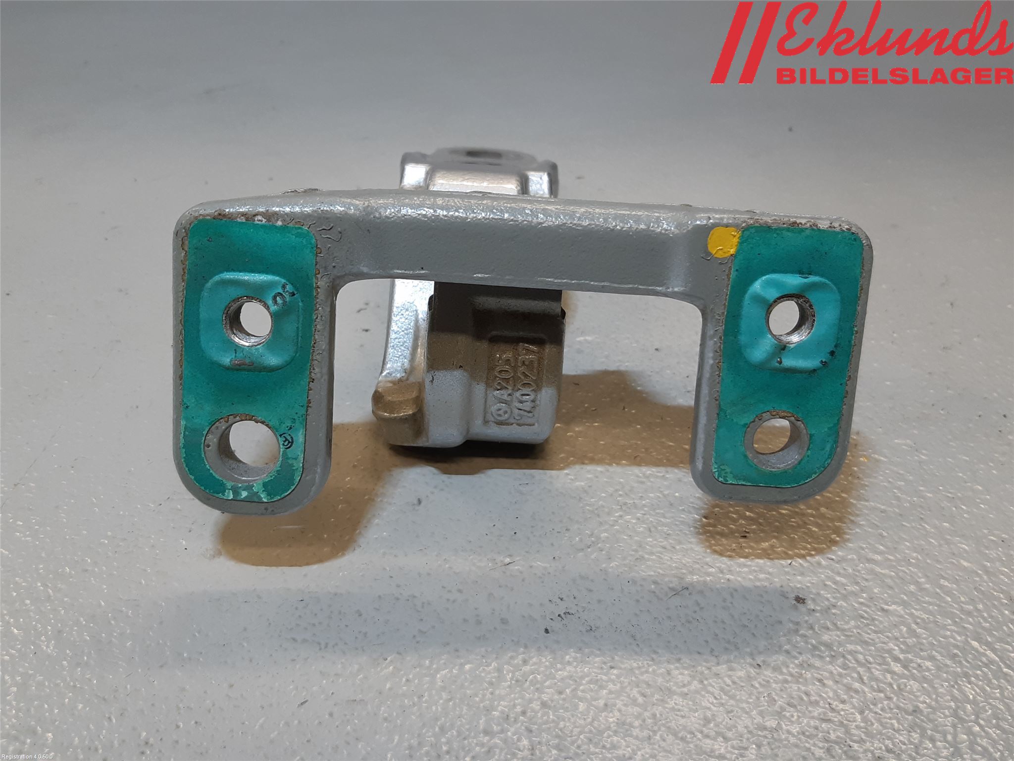 Mercedes-Benz MB C-KLASS (W205) 14-21 Bakluckegångjärn Hö
