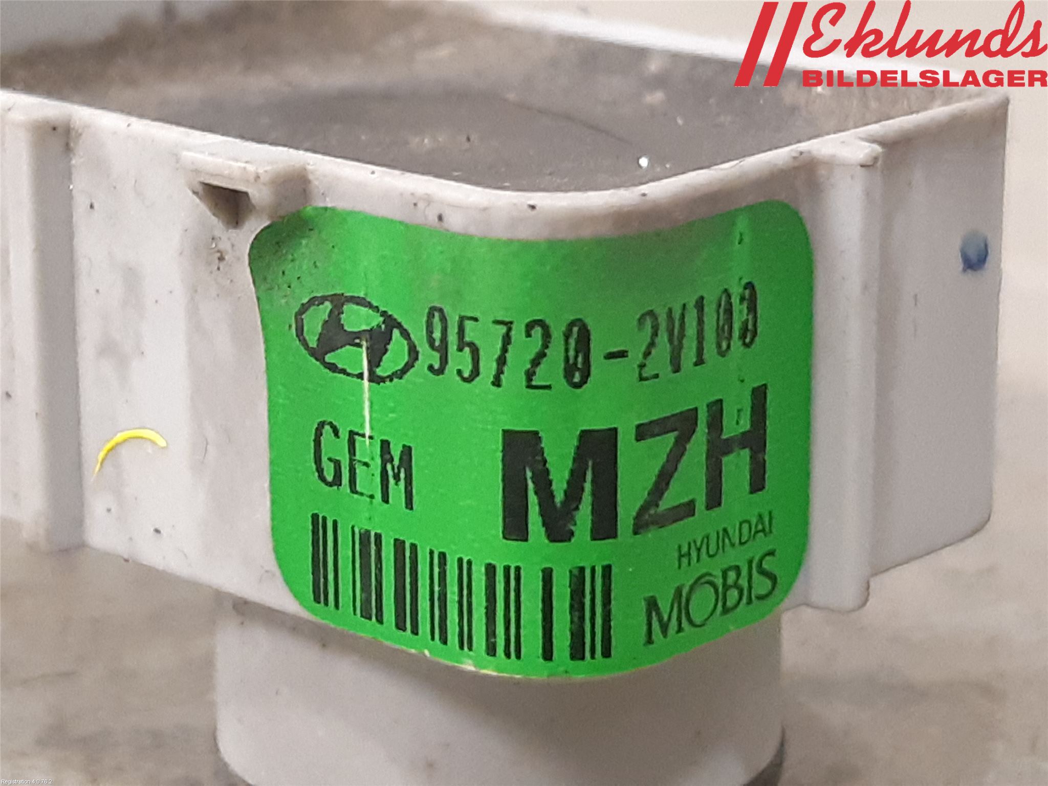 Hyundai VELOSTER 12-17 Parkeringshjälp Backsensor