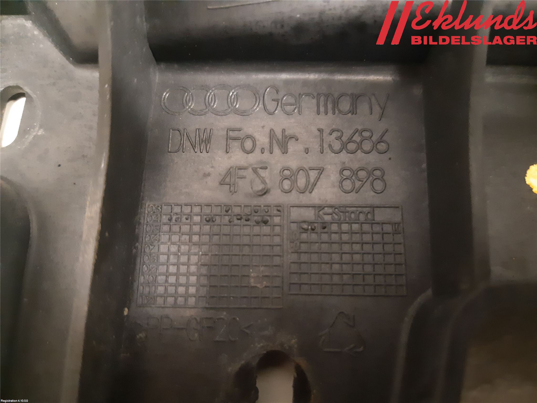 Audi A6/S6     05-11 Stötfångarfäste Bak Hö