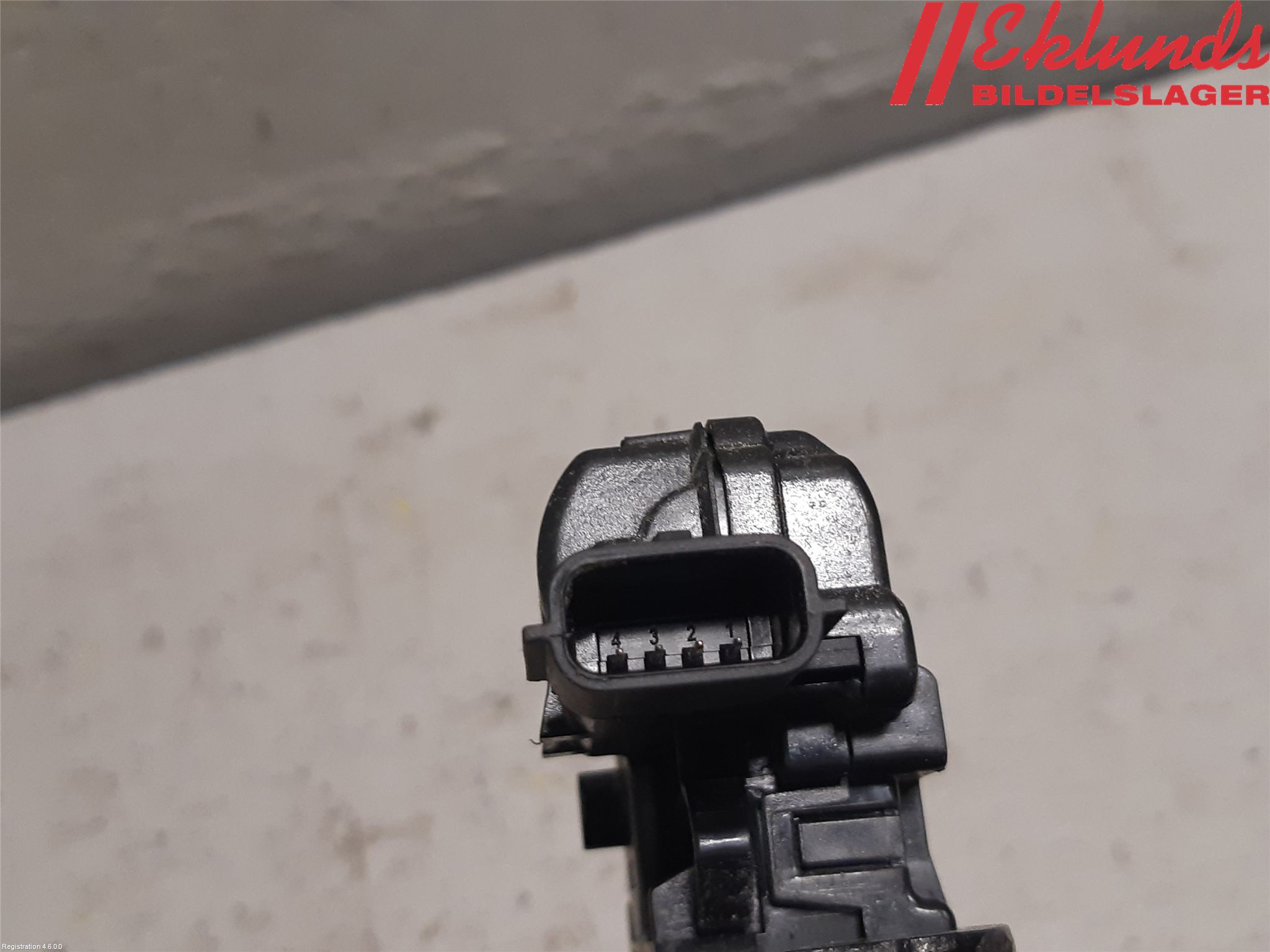 Renault CAPTUR 13-19 Låskista Baklucka