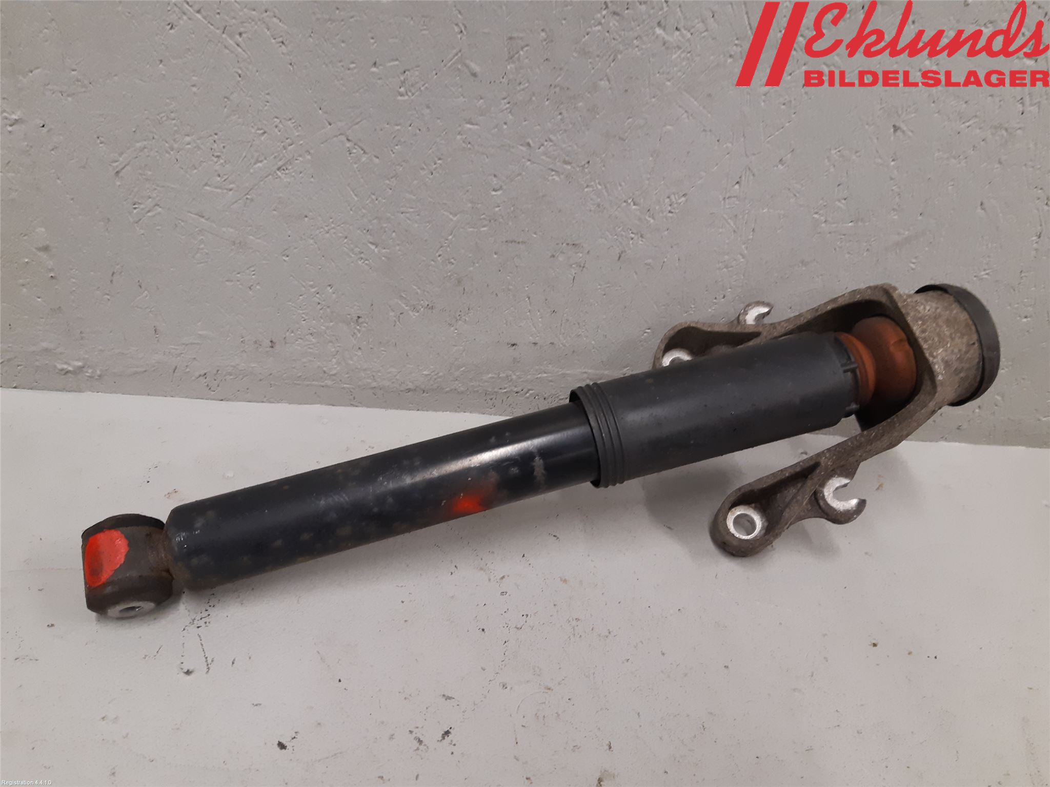 Volvo S90 17->> Stötdämpare Bak
