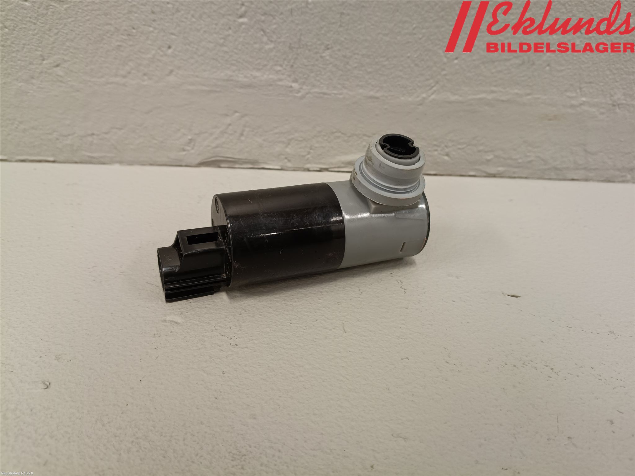 Volvo XC40/RECHARGE 18- Spolarpump Högtryck