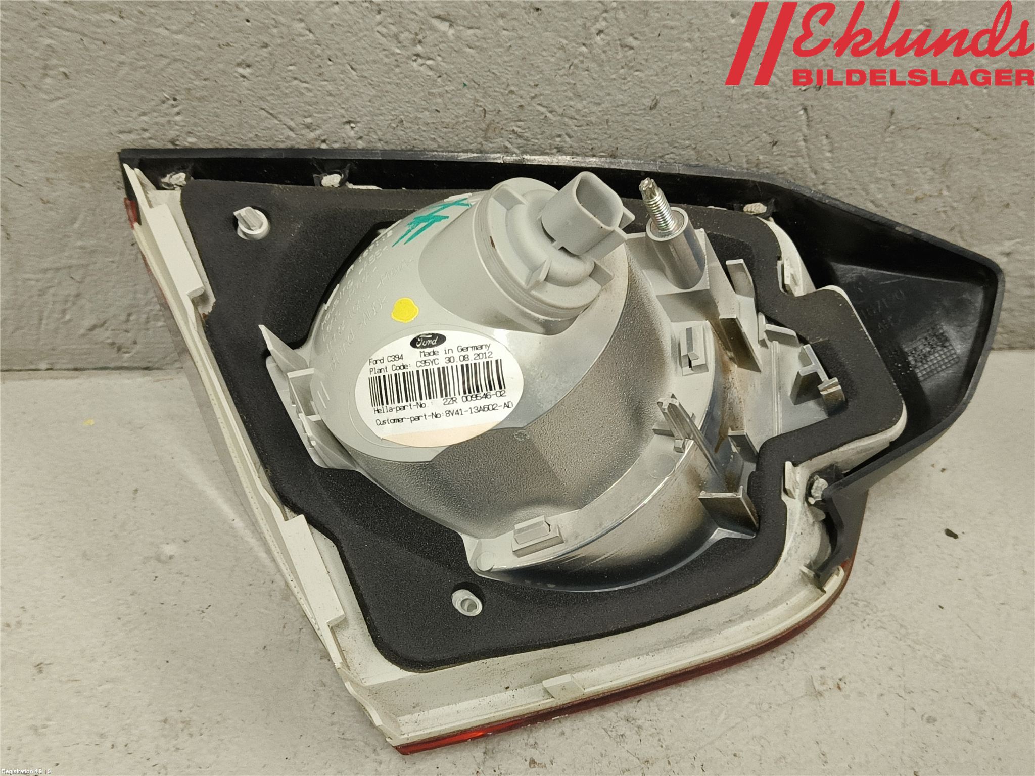 Ford KUGA 08-12 Bakljus Lucka Hö