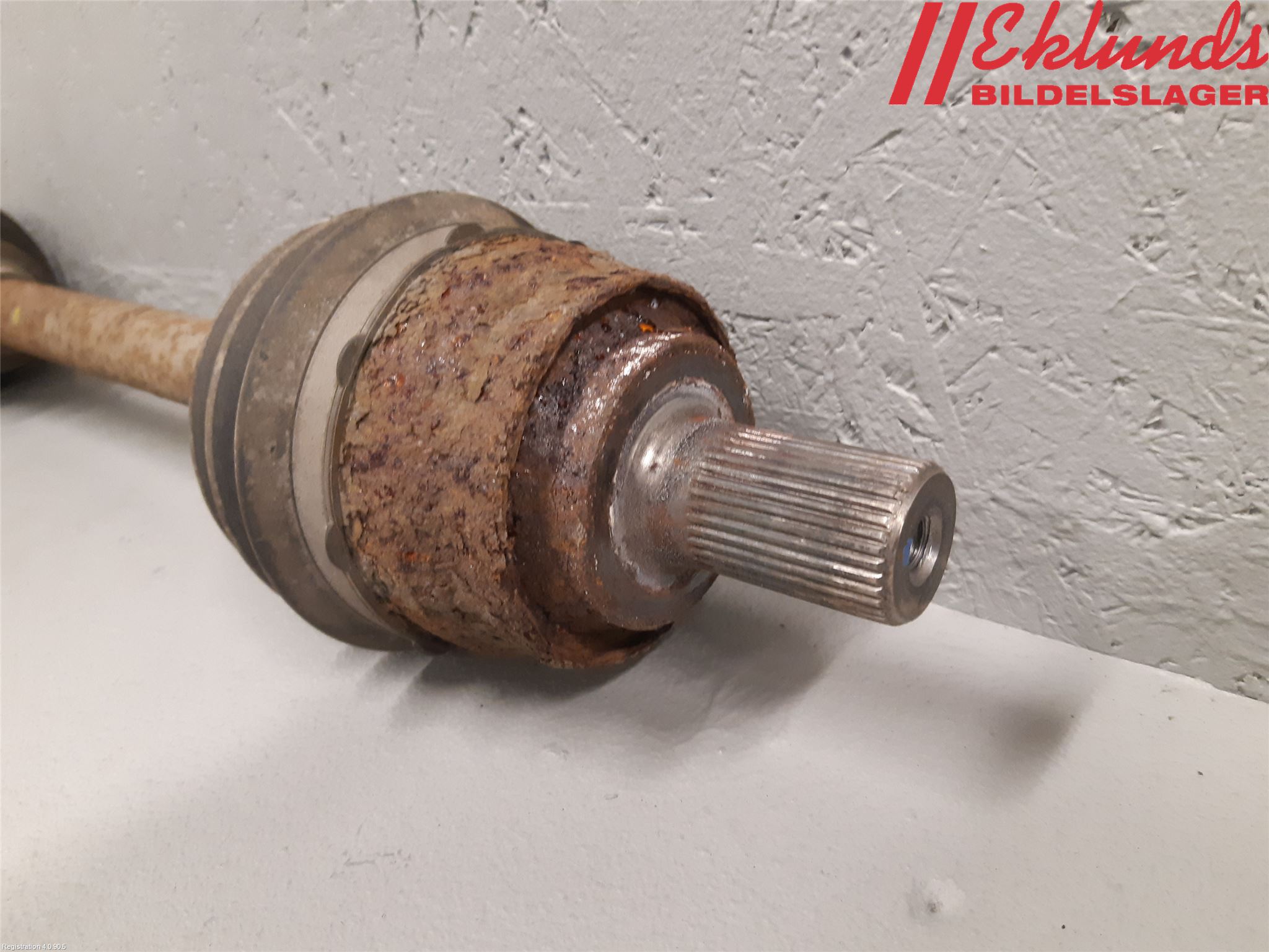 Volvo V40 12-19 Drivaxel Fram Höger