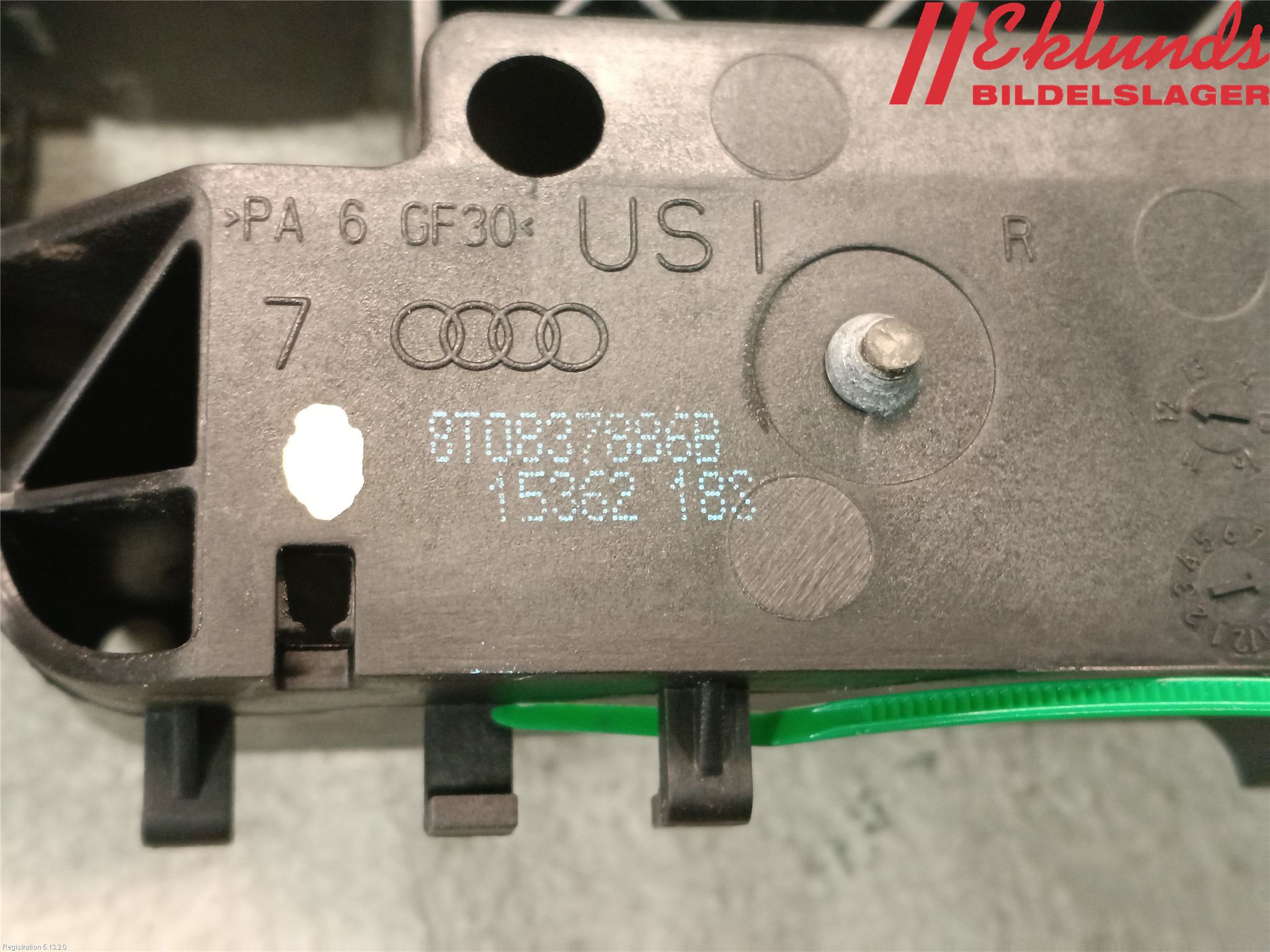 Audi A4 ALLROAD 09-16 Dörrhandtag Yttre Hö