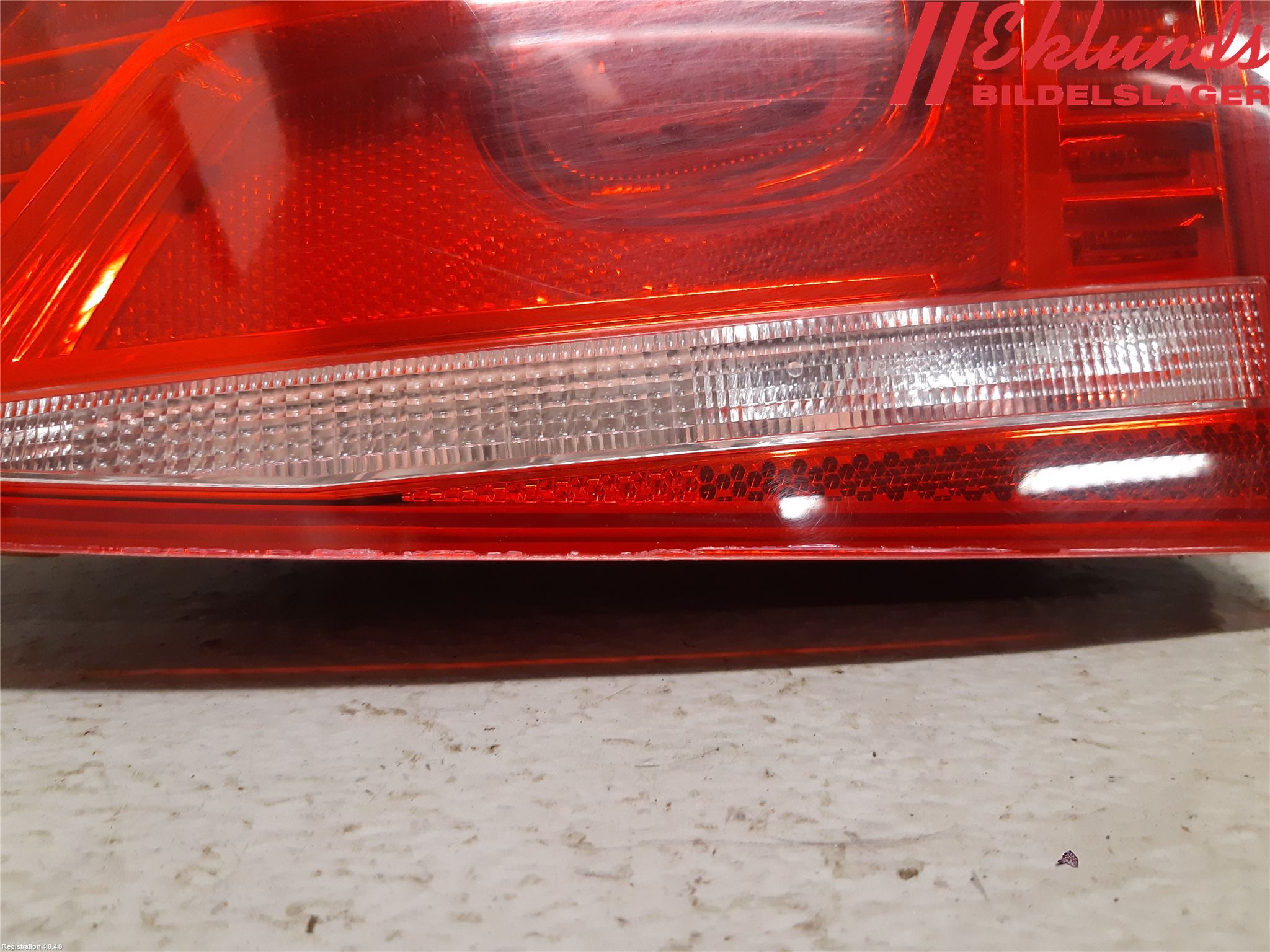 Volkswagen VW PASSAT 11-14 Bakljus Lucka Hö