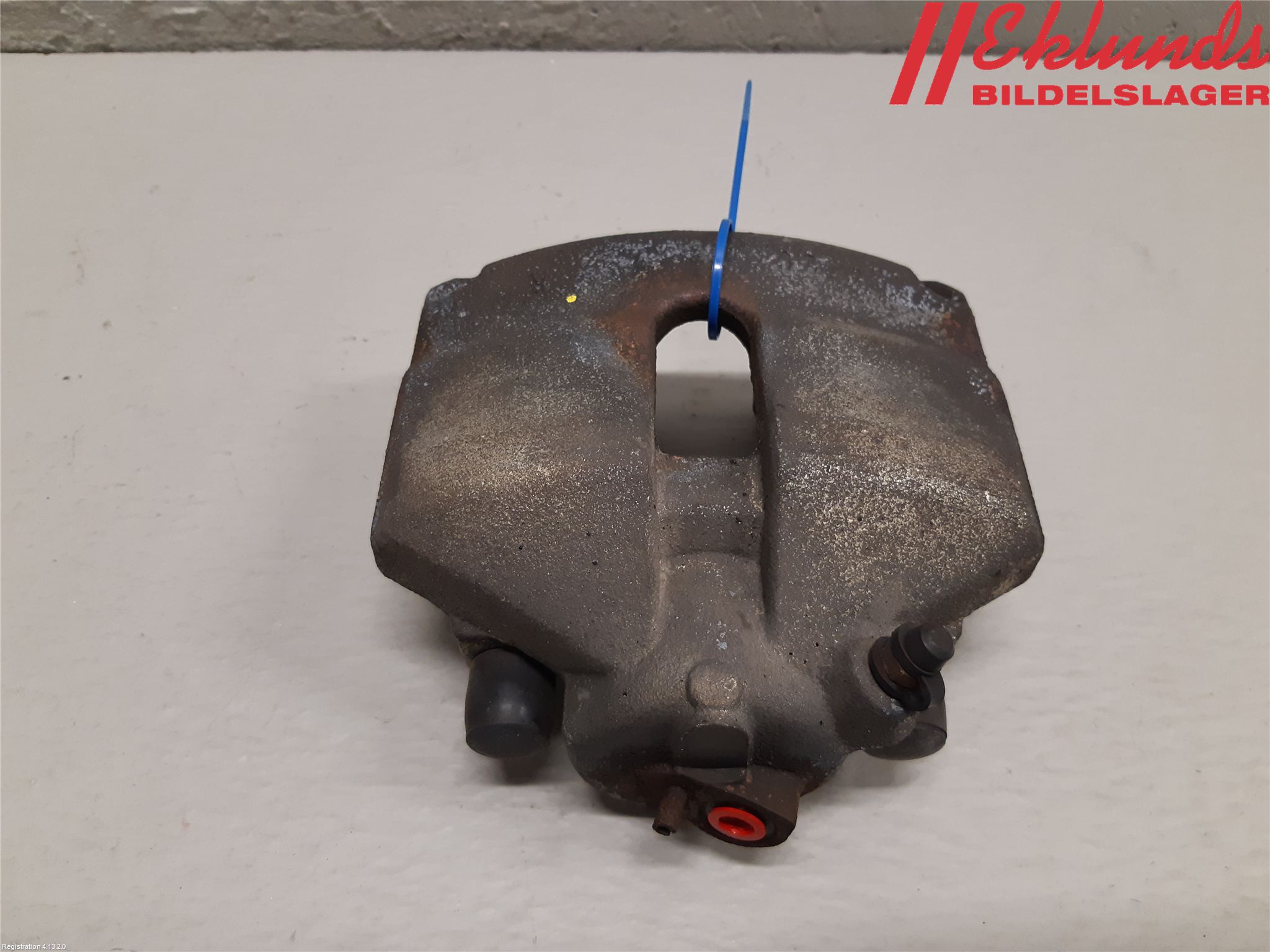 Volkswagen VW PASSAT 11-14 Bromsok Fram Höger