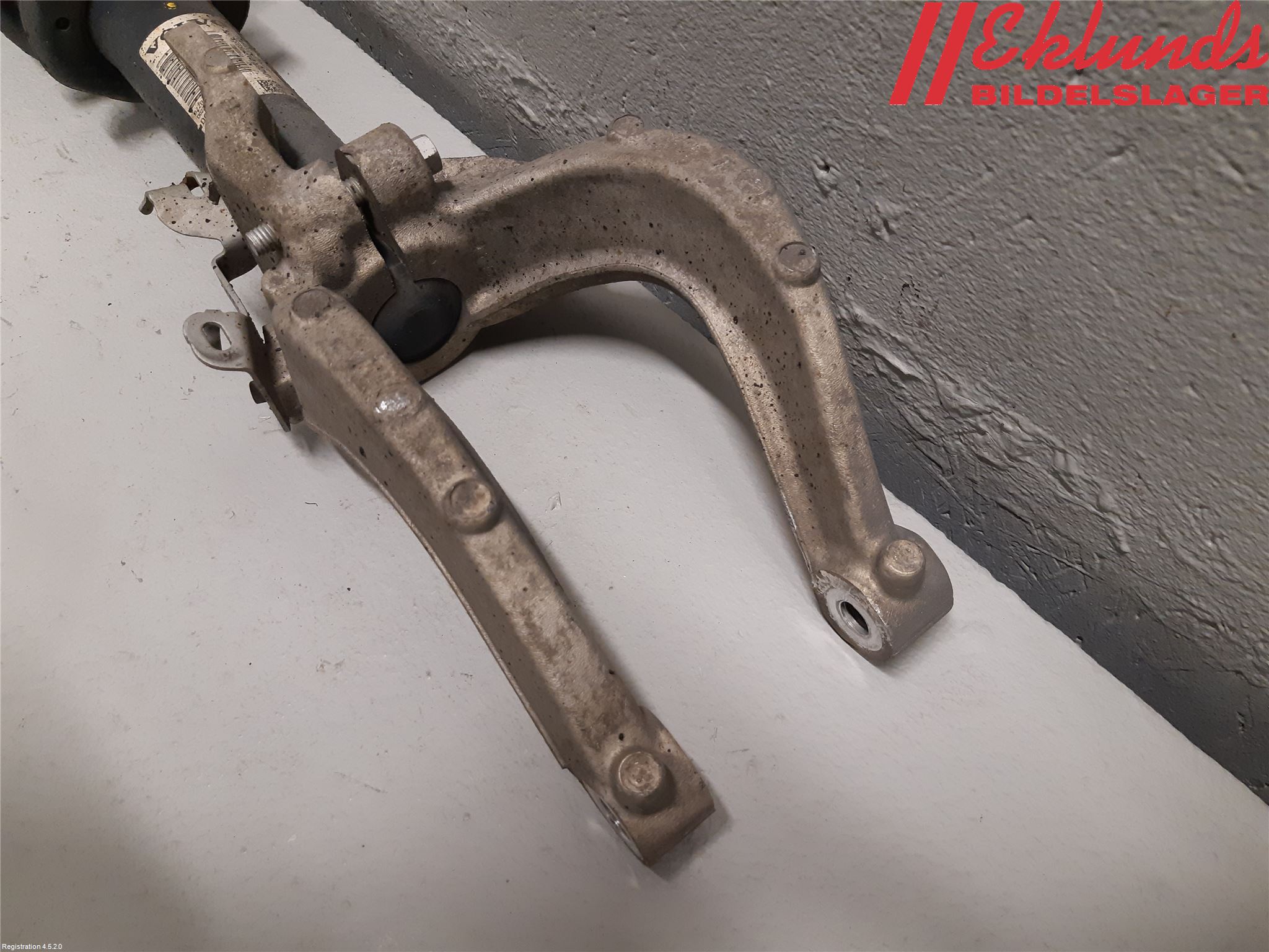 Volvo V90 17->> Fjäderben Fram Vänster