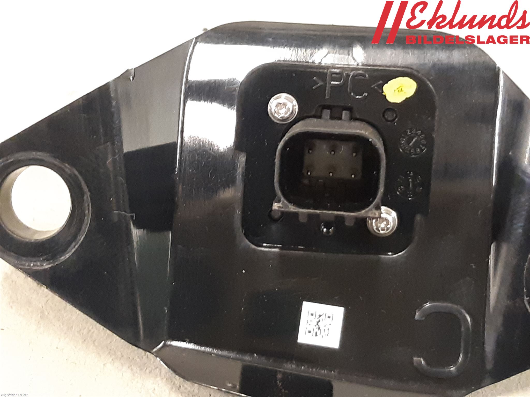 Toyota YARIS XP130 12-14 Parkeringshjälp Kamera