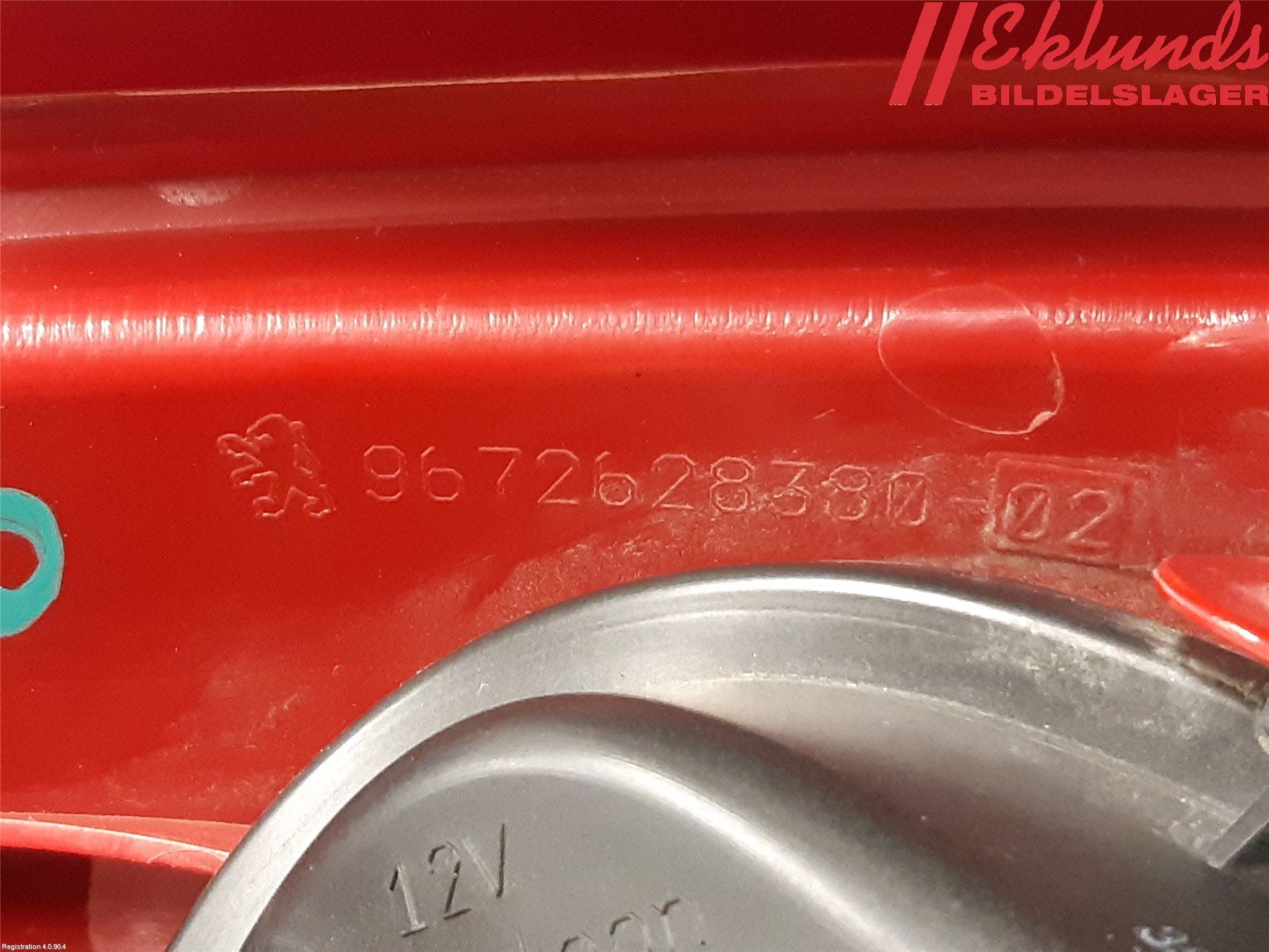 Peugeot 208 12-15 Bakljus Höger