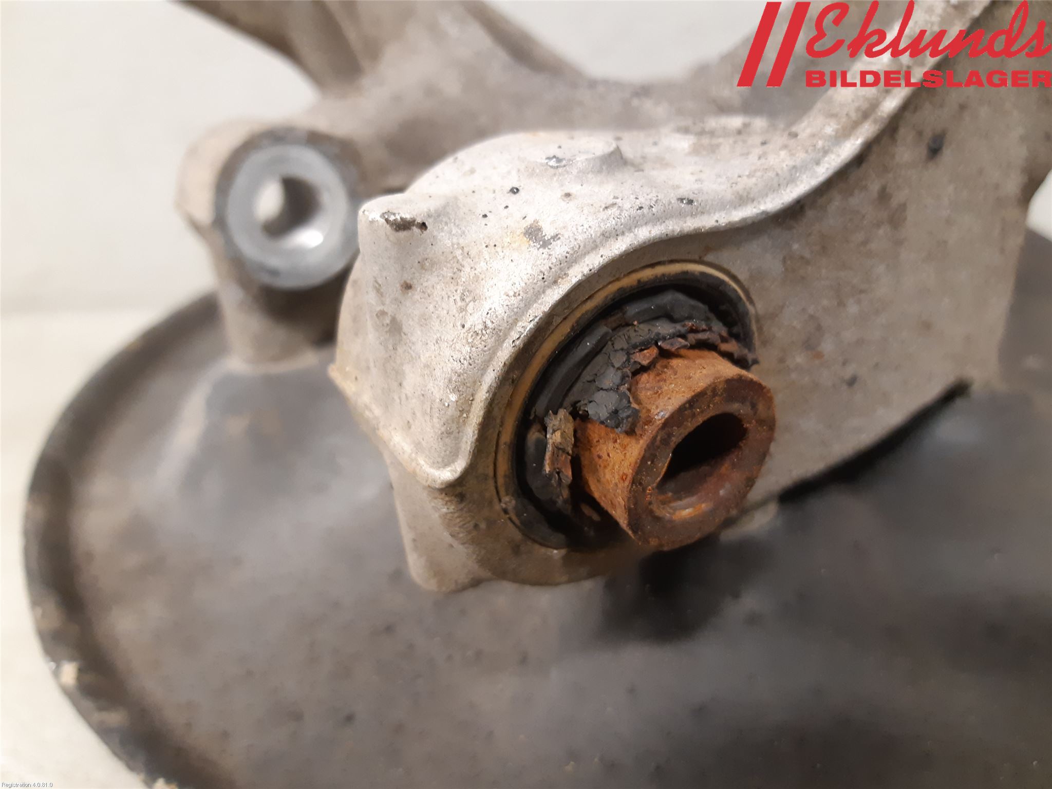 Volkswagen VW PASSAT 11-14 Hjullagerhus-Spindel Hö B