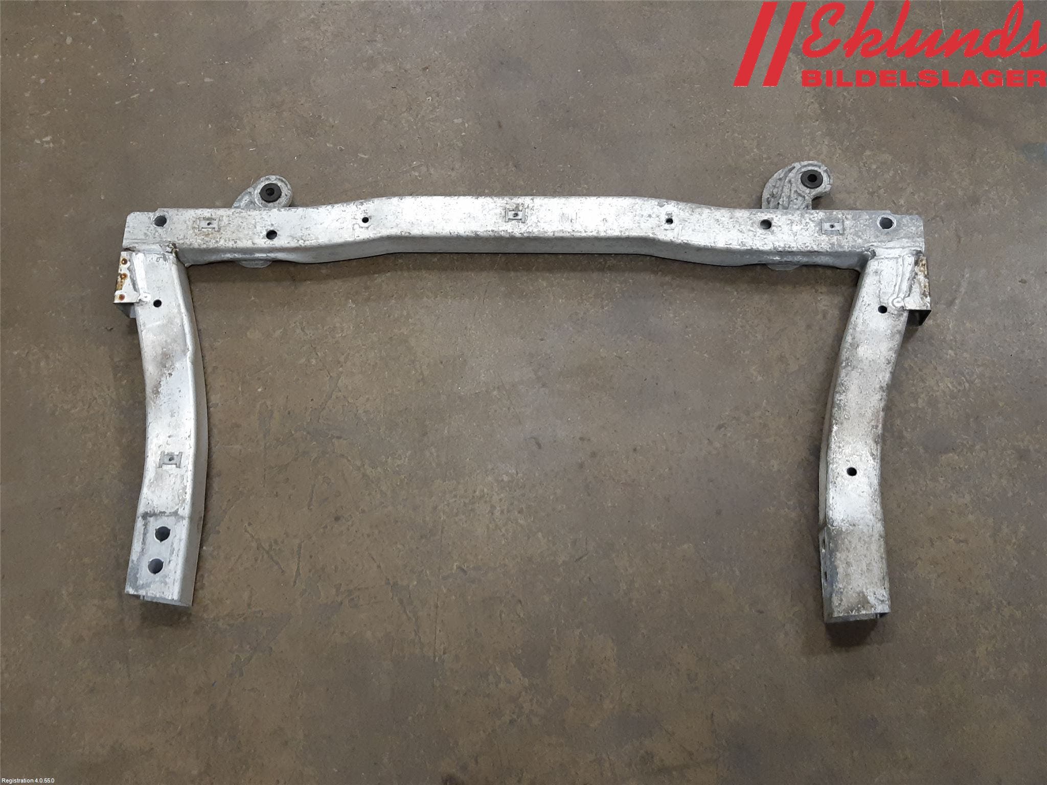 Opel ADAM 13-20 Kylarfäste-Ram-Balk