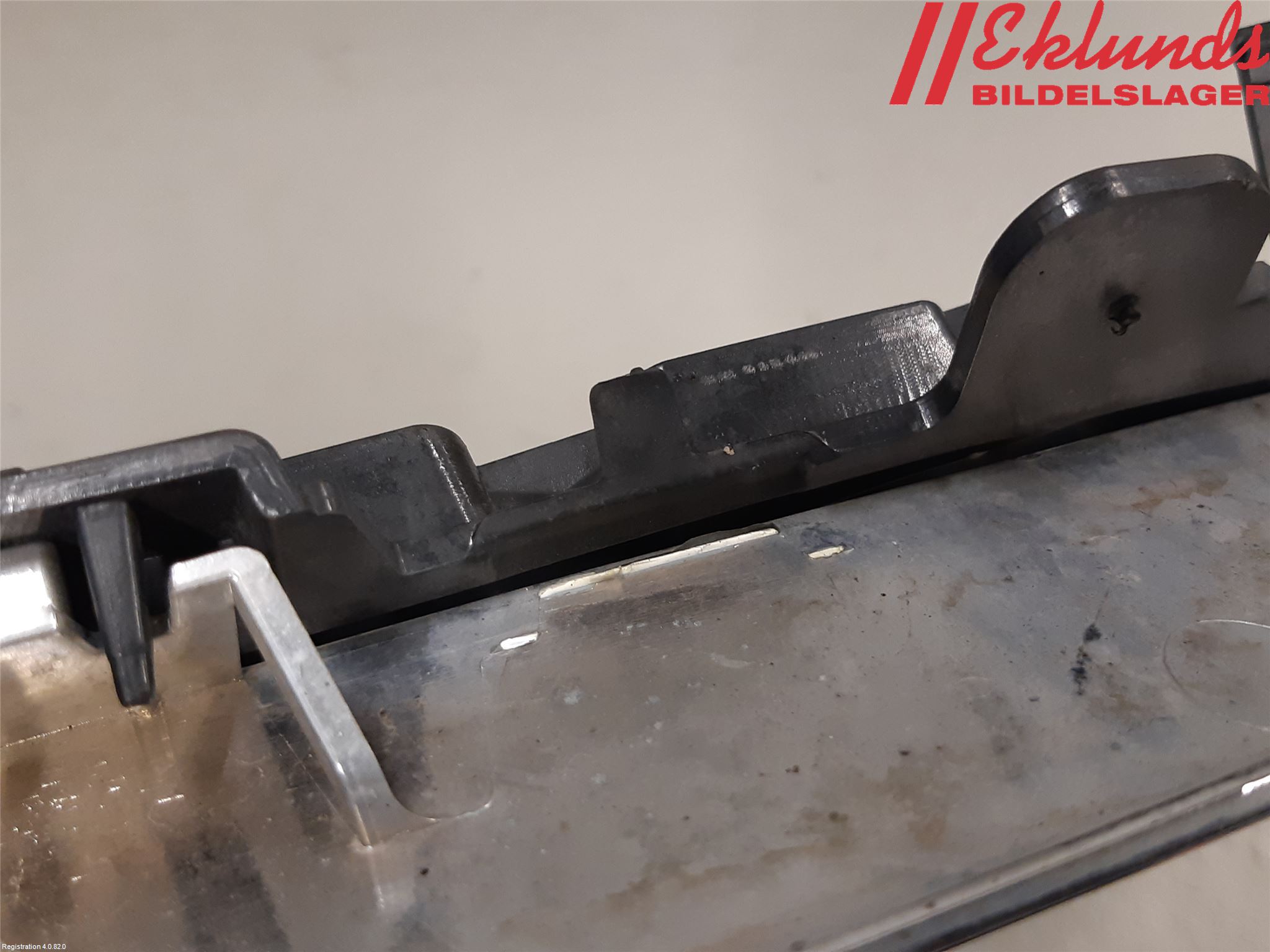 Jaguar XE (X760) 15-24 Grill Komp