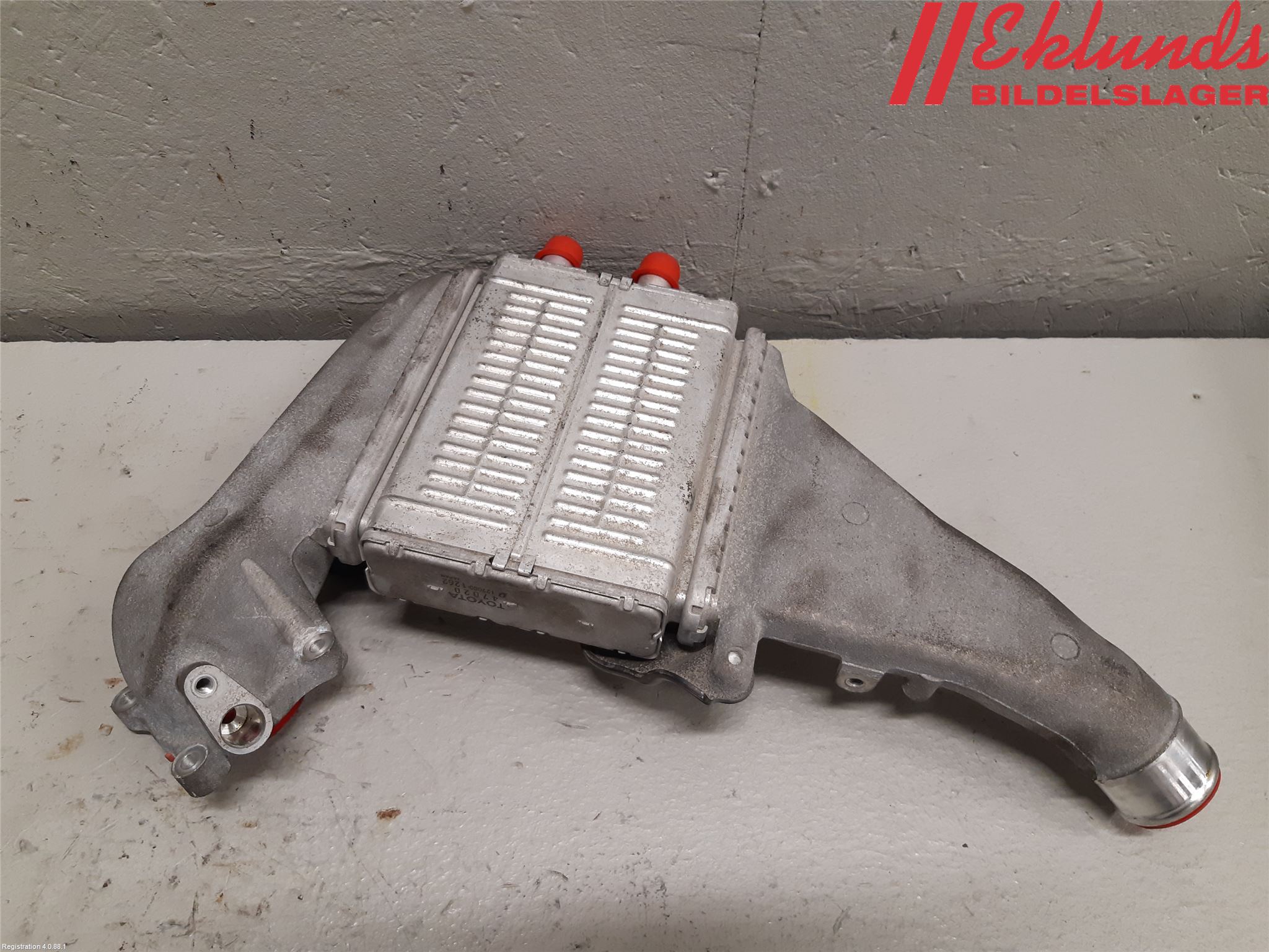 Toyota AURIS 13-19 Laddluft-Intercooler Kyl