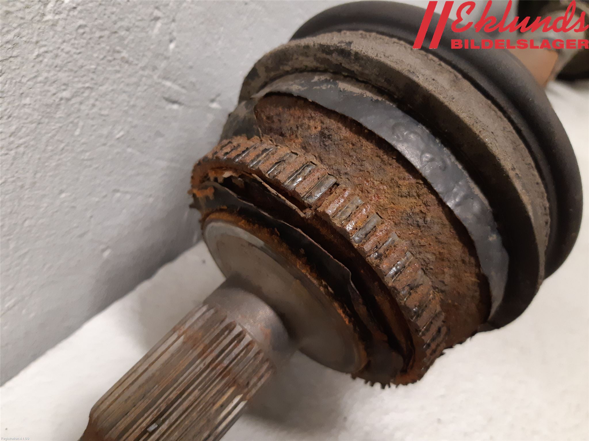 Volvo 850 91-97 Drivaxel Fram Vänster