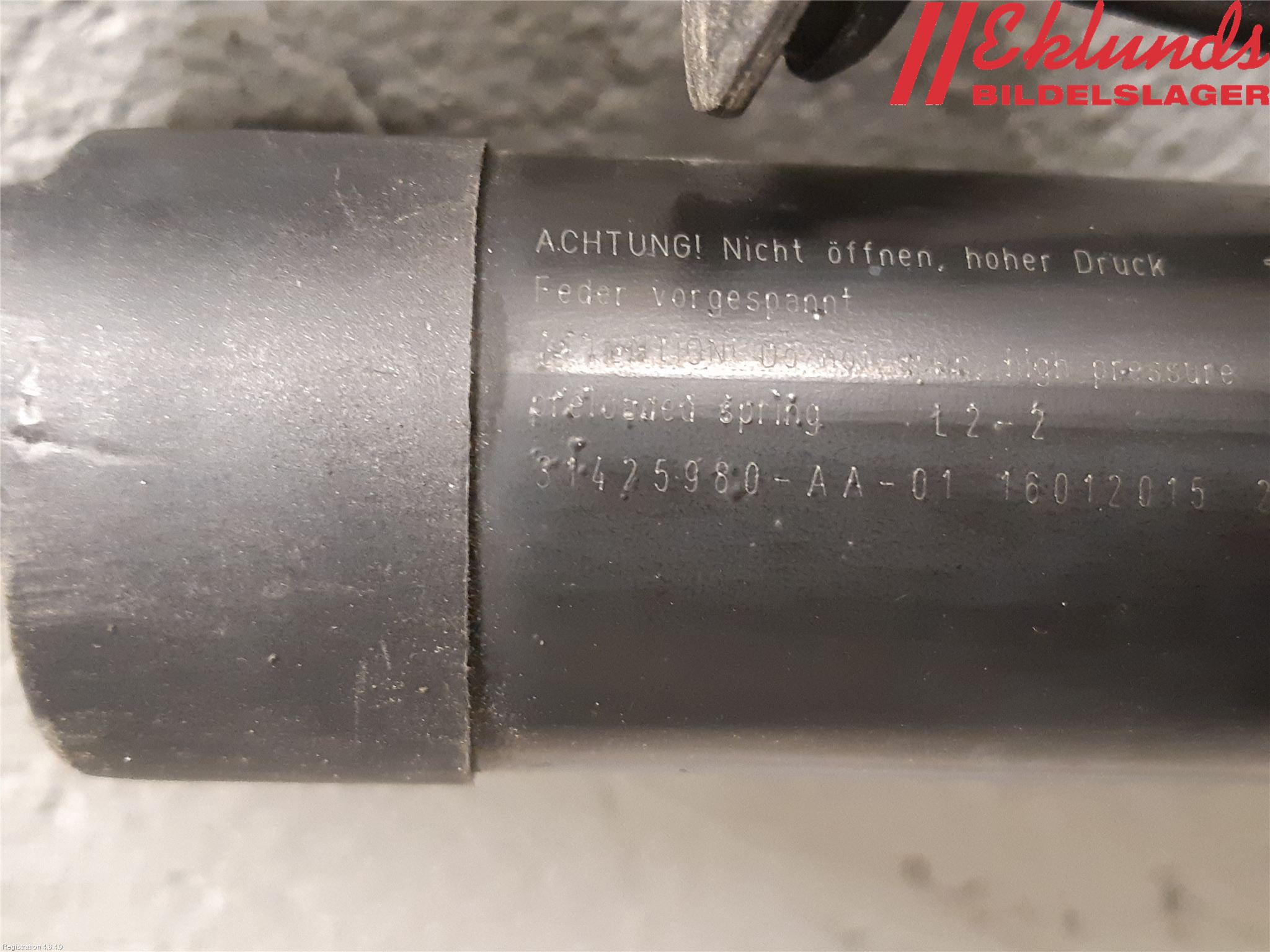 Volvo XC60 14-17 Gasfjäder Baklucka