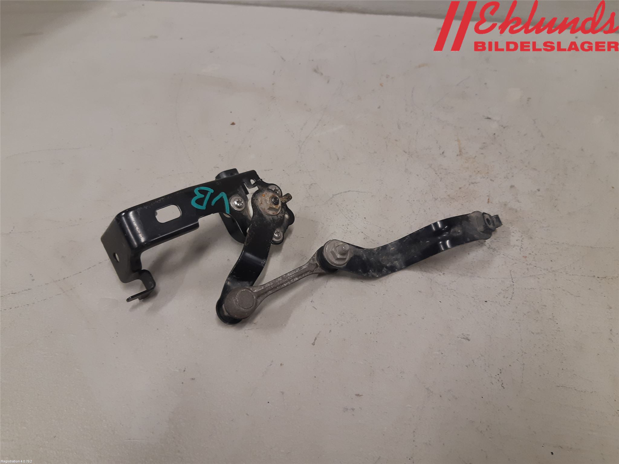 Toyota C-HR 16-23 Givare Xenon/Ljushöjdsreglering