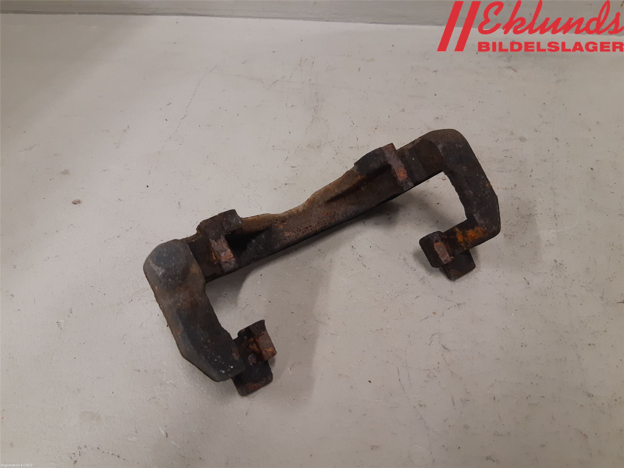 Peugeot PARTNER/E-PARTNER 19- Bromsokshållare