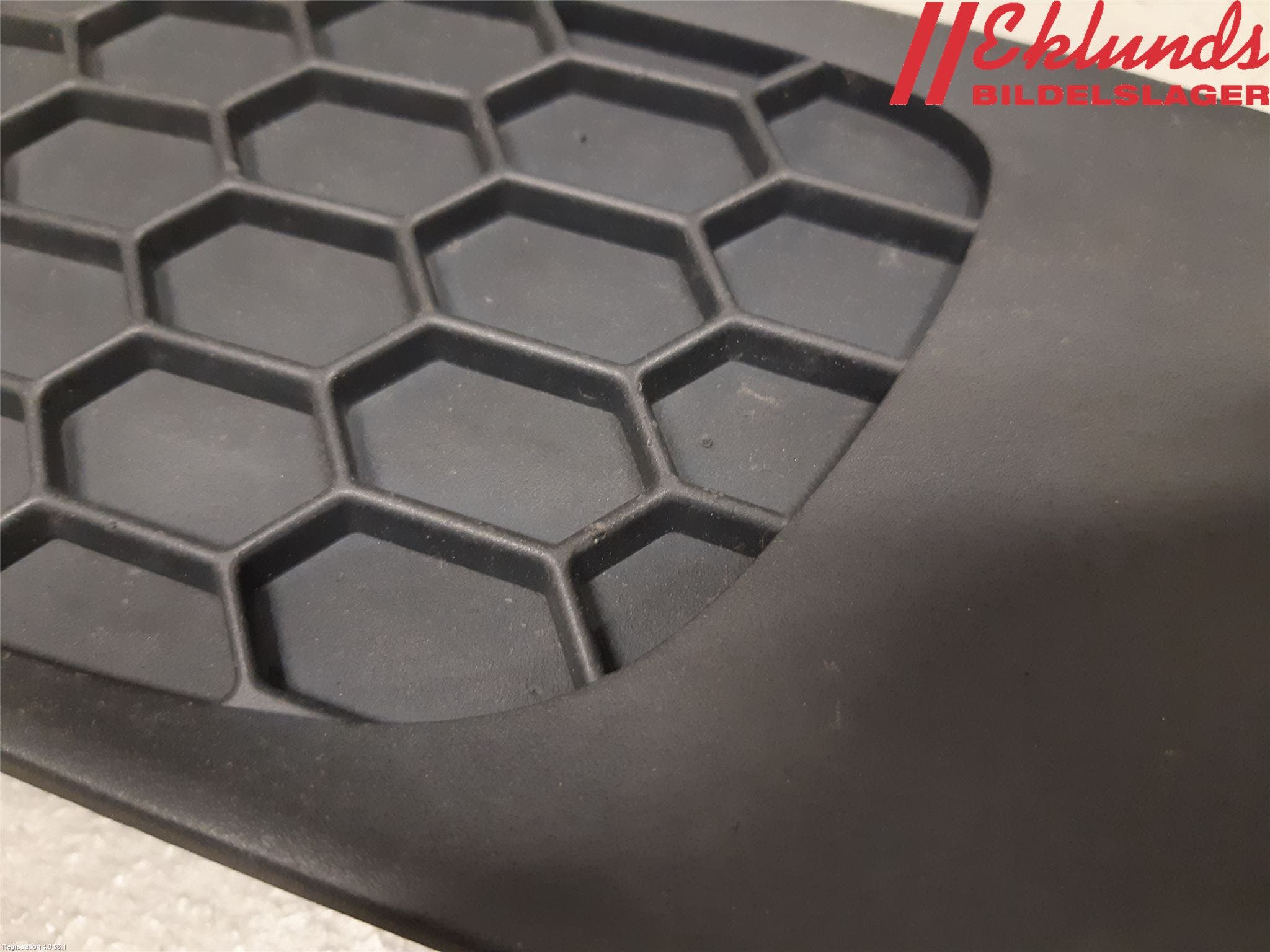 Volvo S80 07-13 Dimljussarg Fram