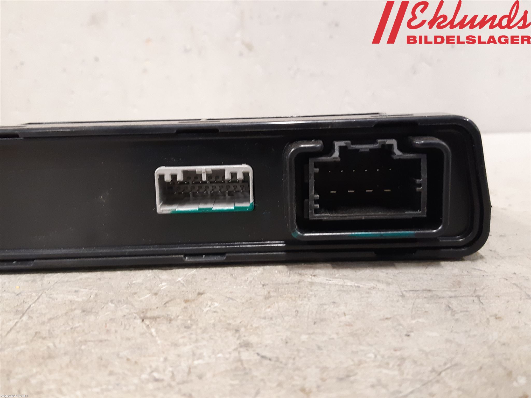 Tesla MODEL S 13- Styrenhet Baklucka