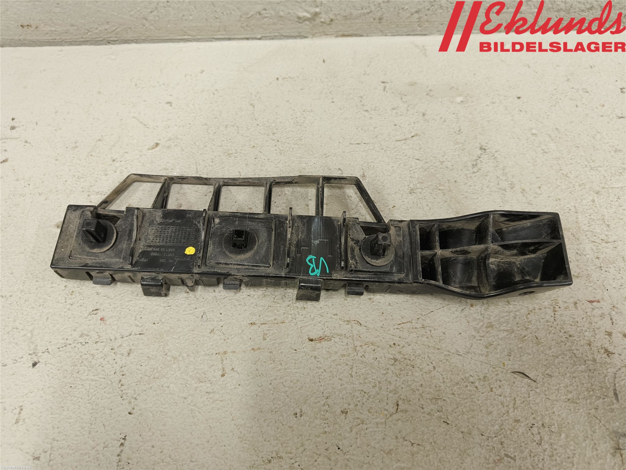 Kia VENGA 10-19 Stötfångarfäste Bak Vä