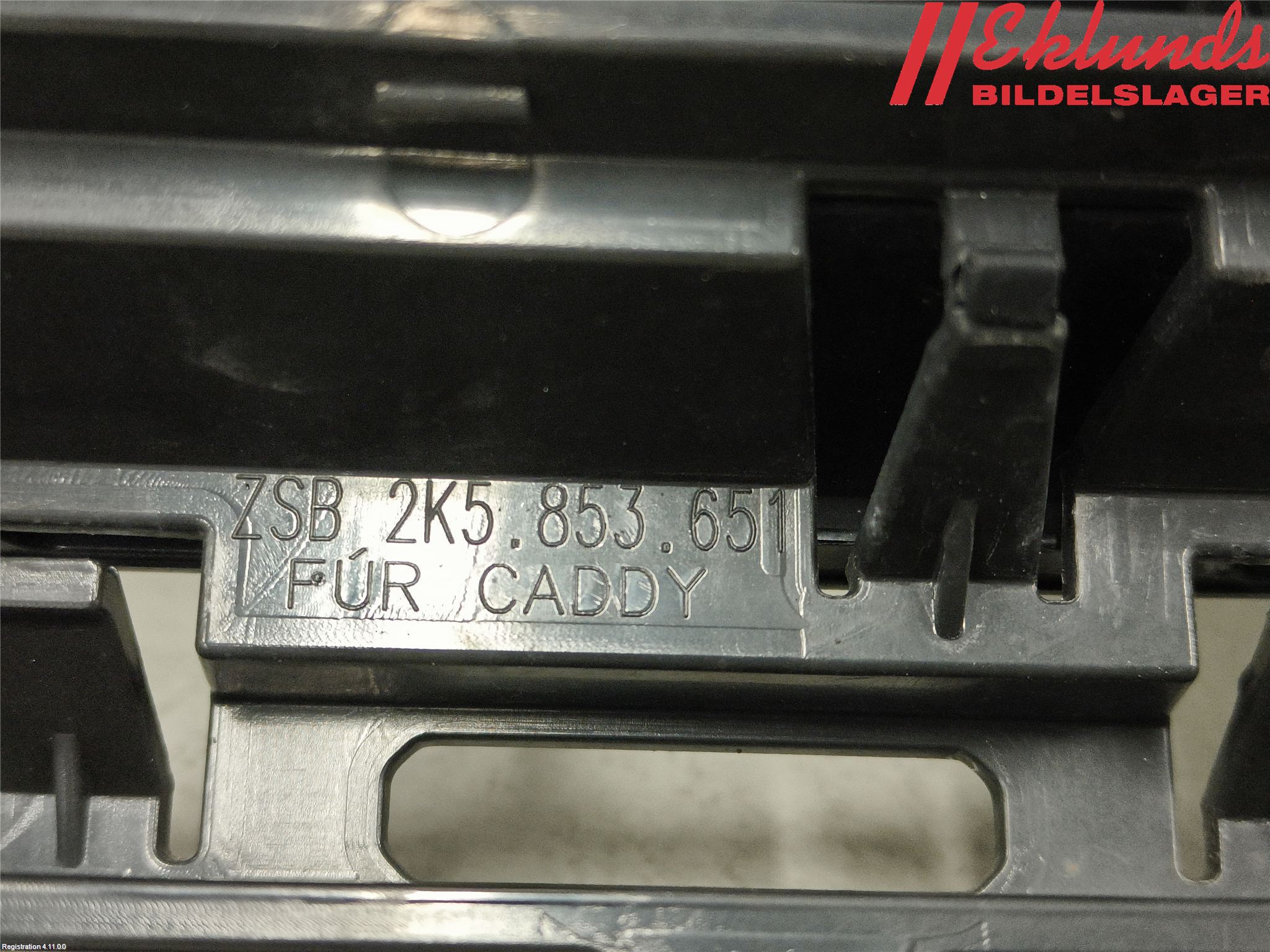 Volkswagen VW TOURAN 10-15 Grill Komp