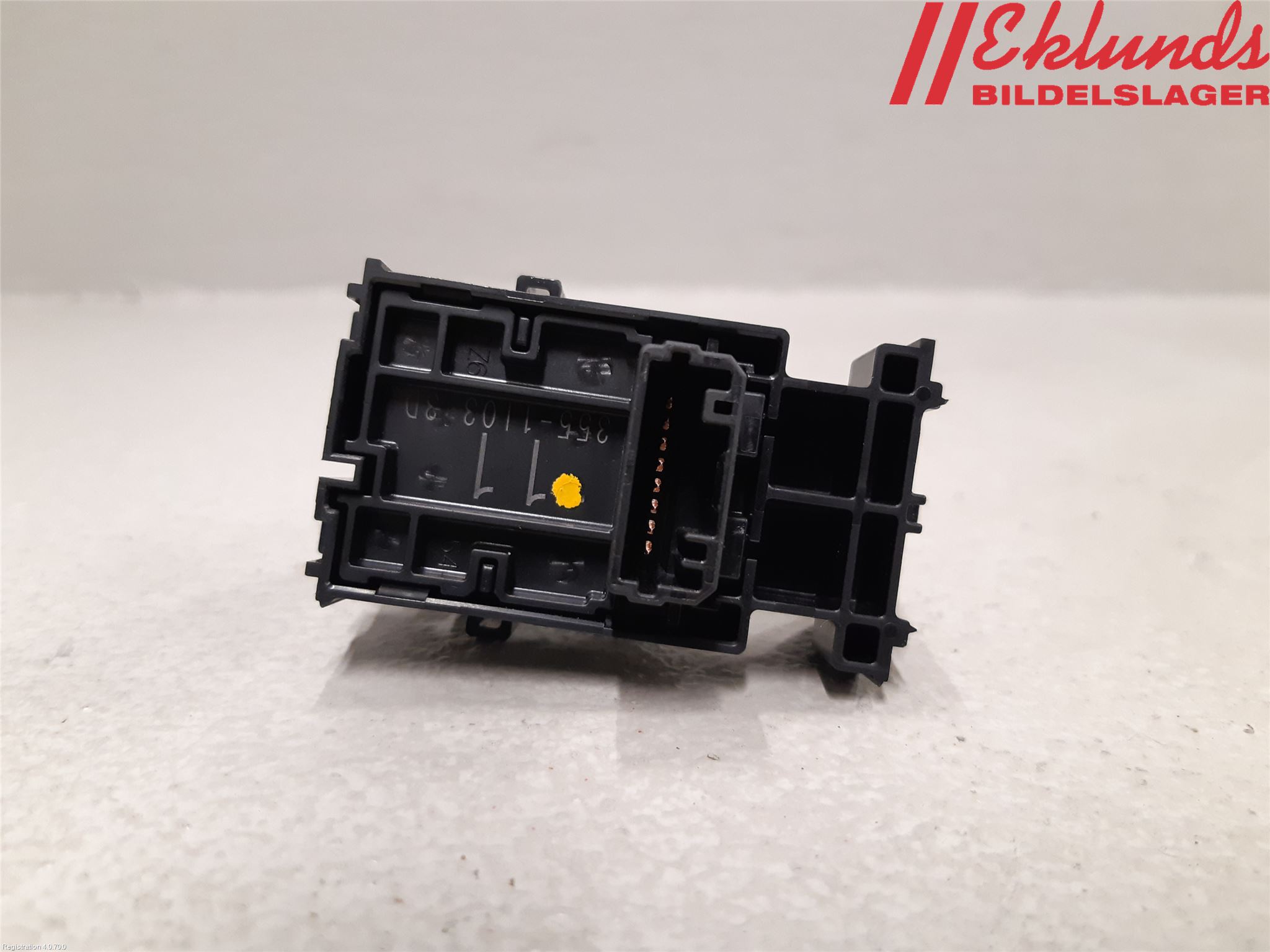 Toyota COROLLA 19- Strömställare Elhiss