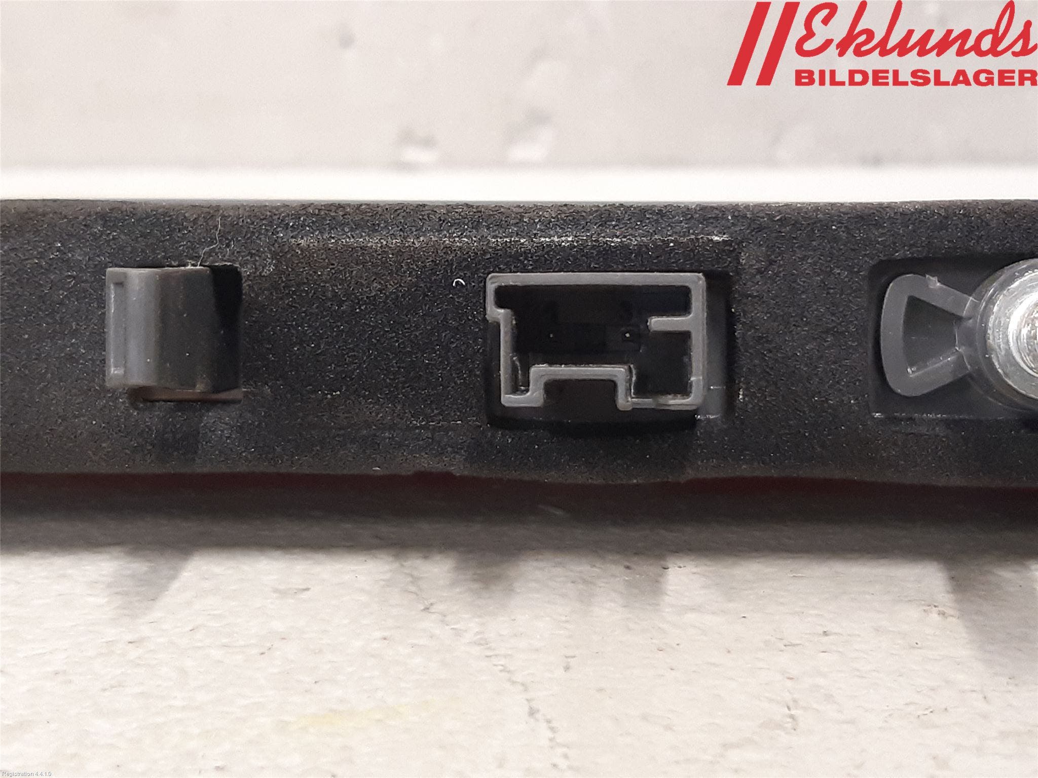 Peugeot 2008/E-2008 20- Bromsljus Bakruta