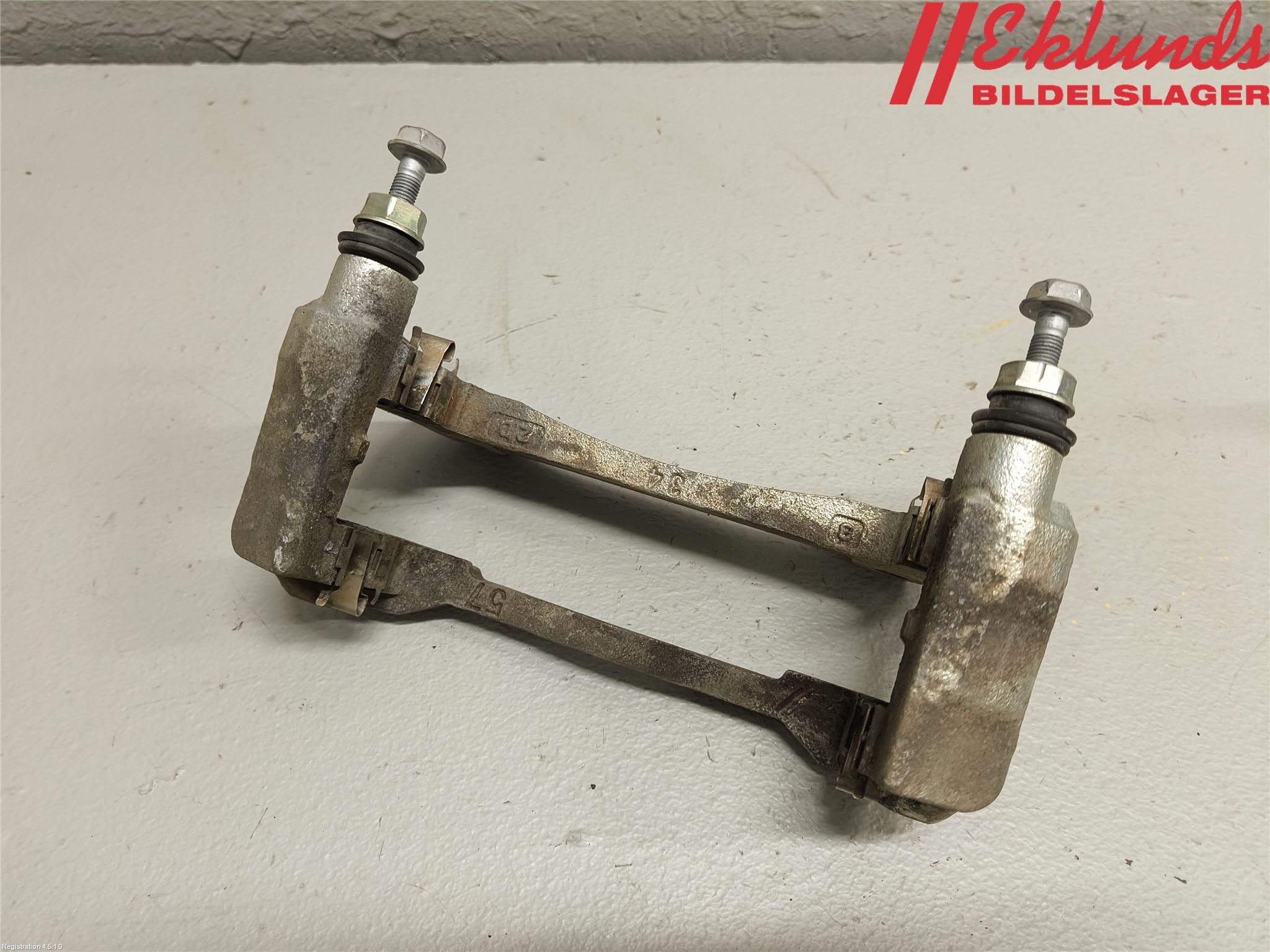 Toyota bZ4X EA10 22- Bromsokshållare