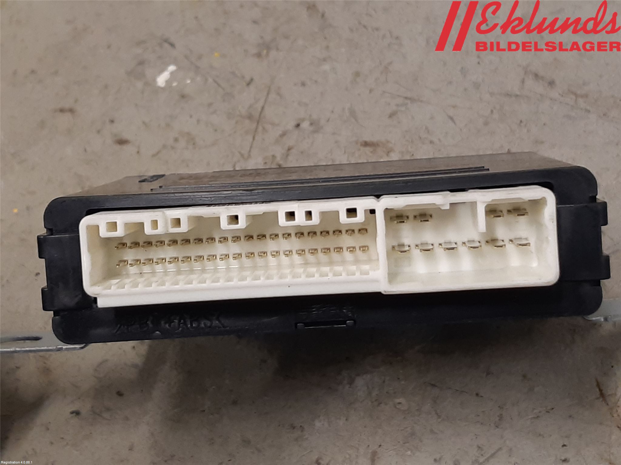 Toyota RAV4 19- Styrenhet Baklucka