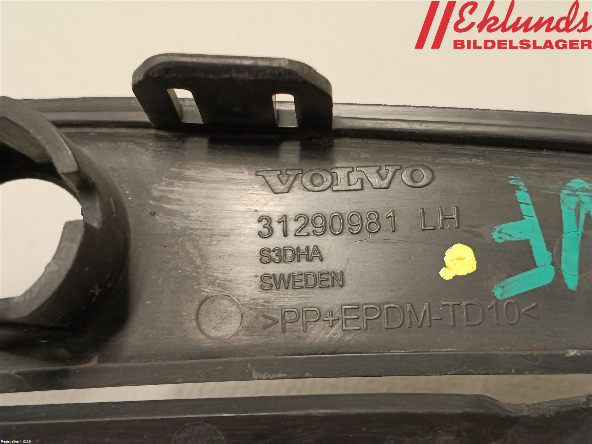 Volvo S60 11-13 Dimljussarg Fram