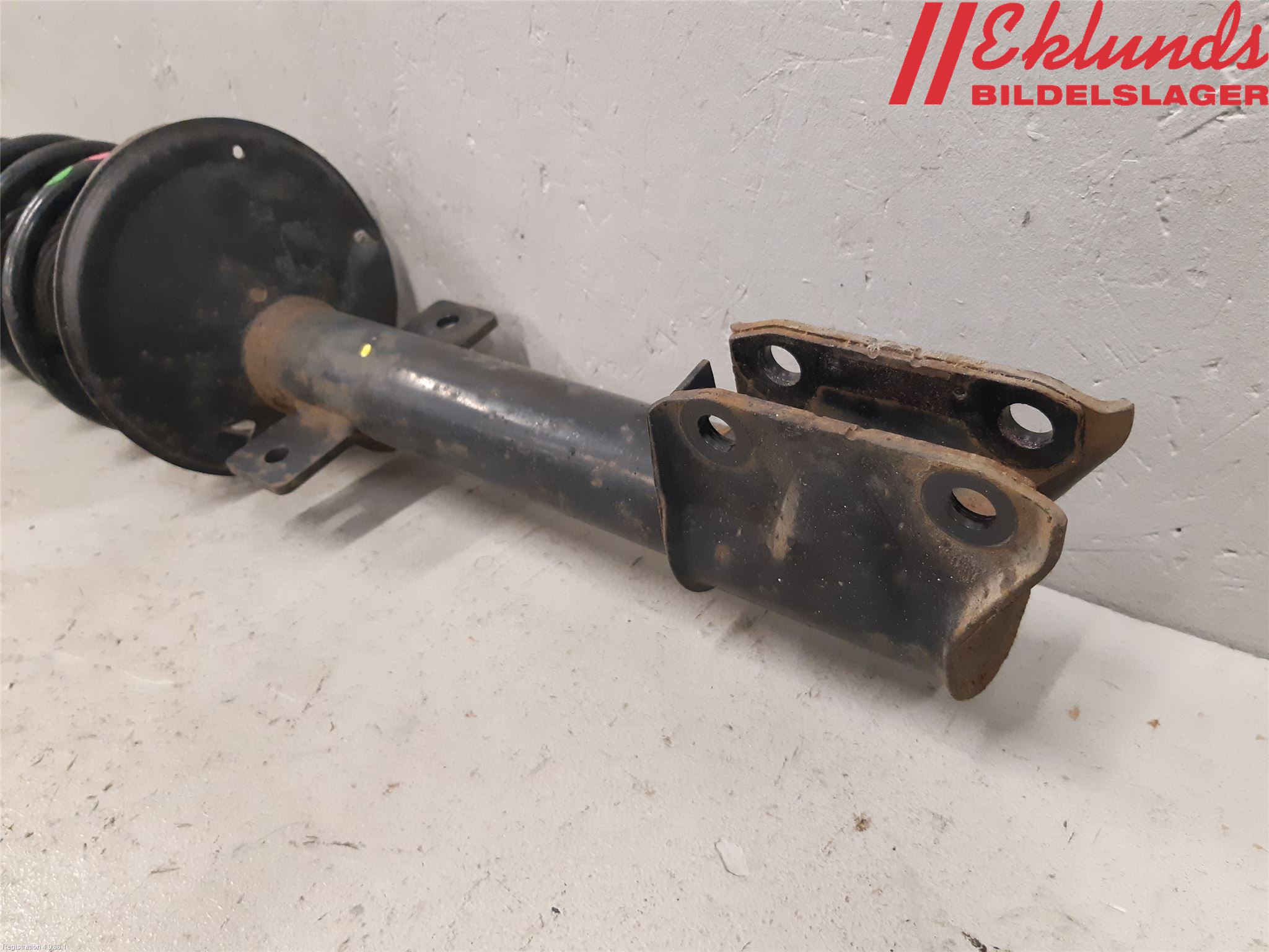 Dacia DUSTER 18-24 Fjäderben Bak Höger