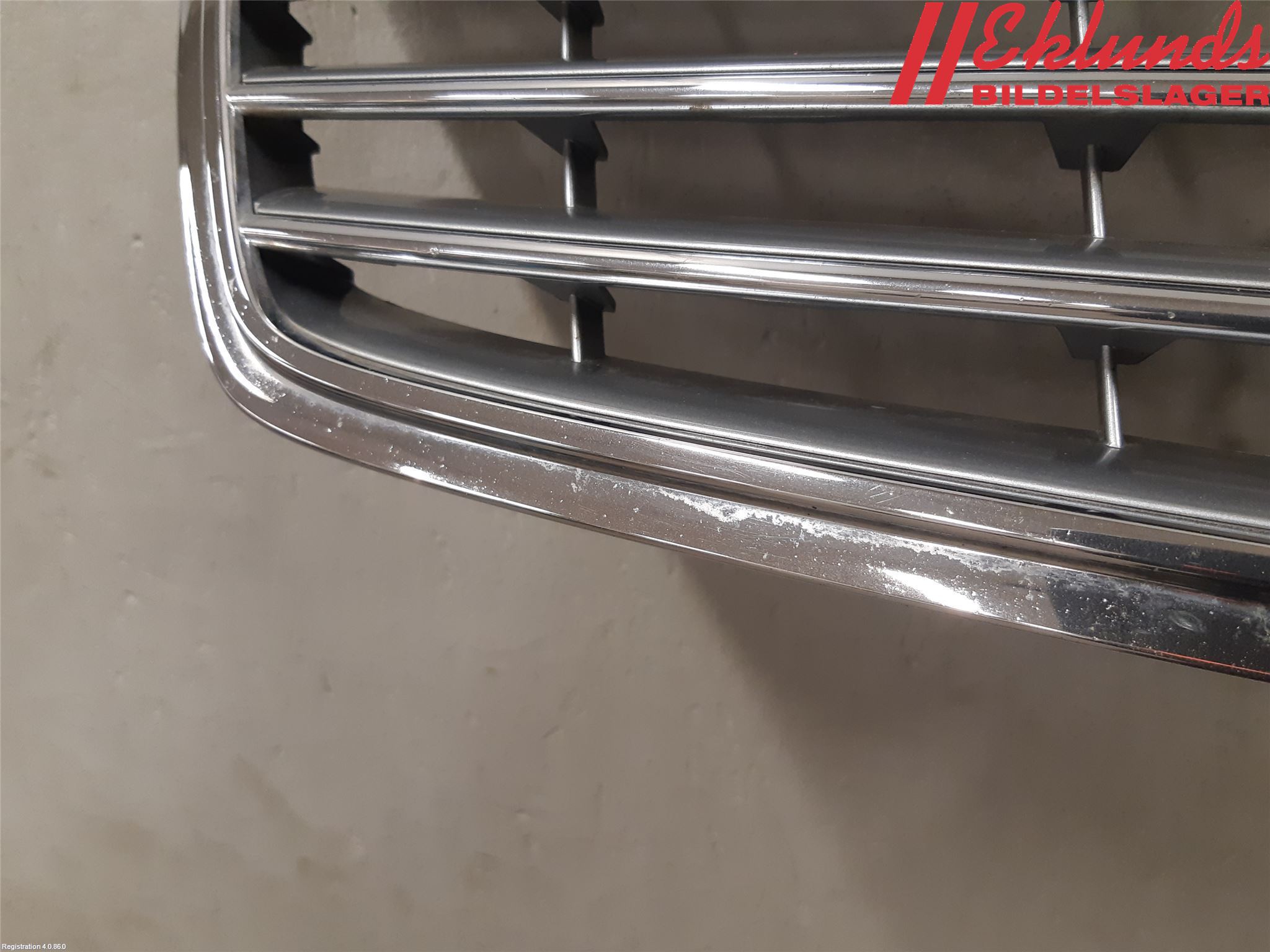 Mercedes-Benz MB C (203) 00-07 Grill Komp