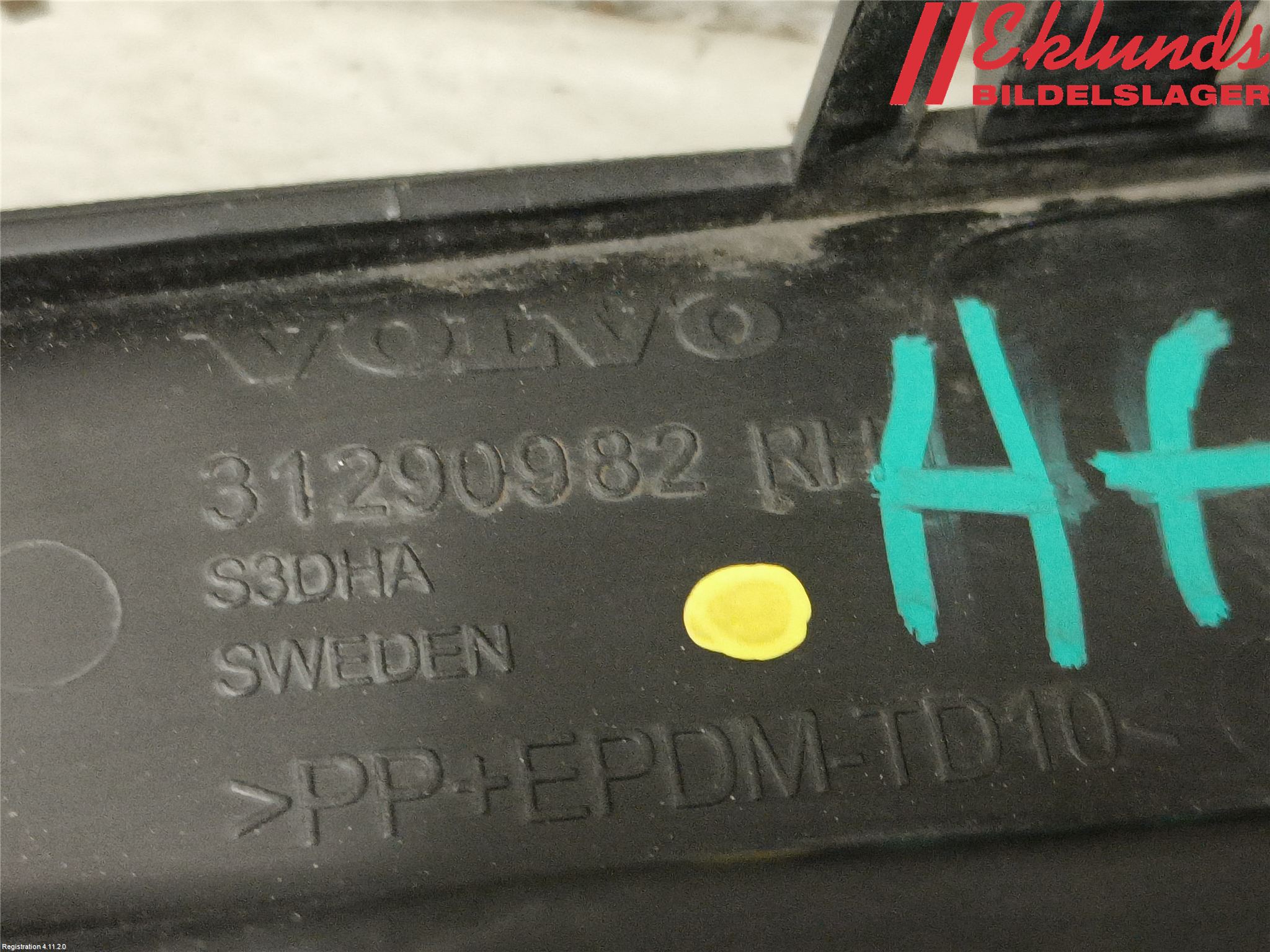 Volvo V60 11-13 Grilldel Höger