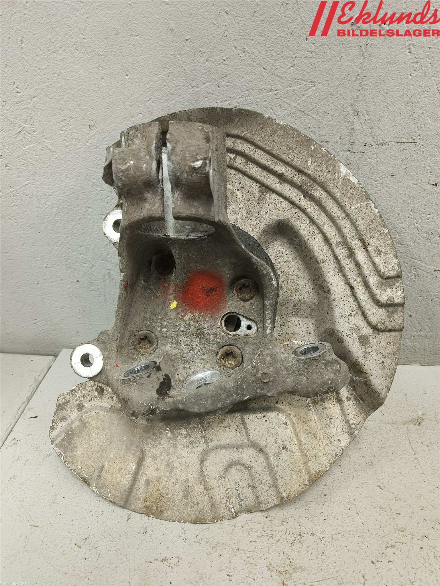 BMW X1 E84 10-15 Styrspindel Lagerhus Vä