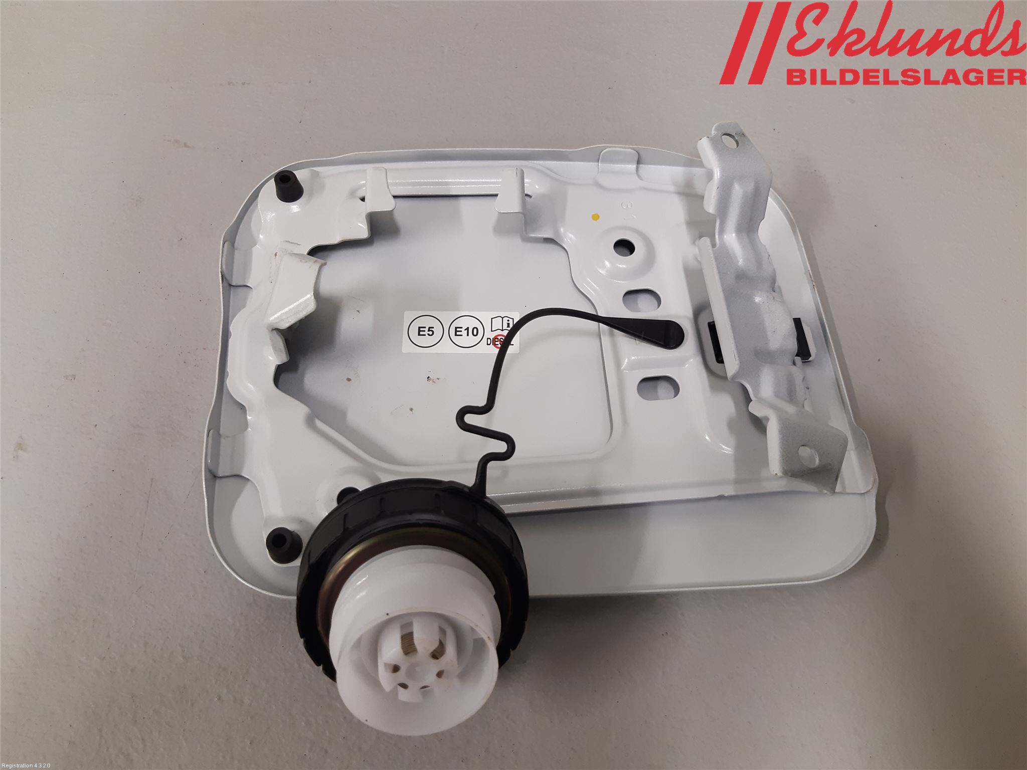 Toyota RAV4 19- Tanklucka