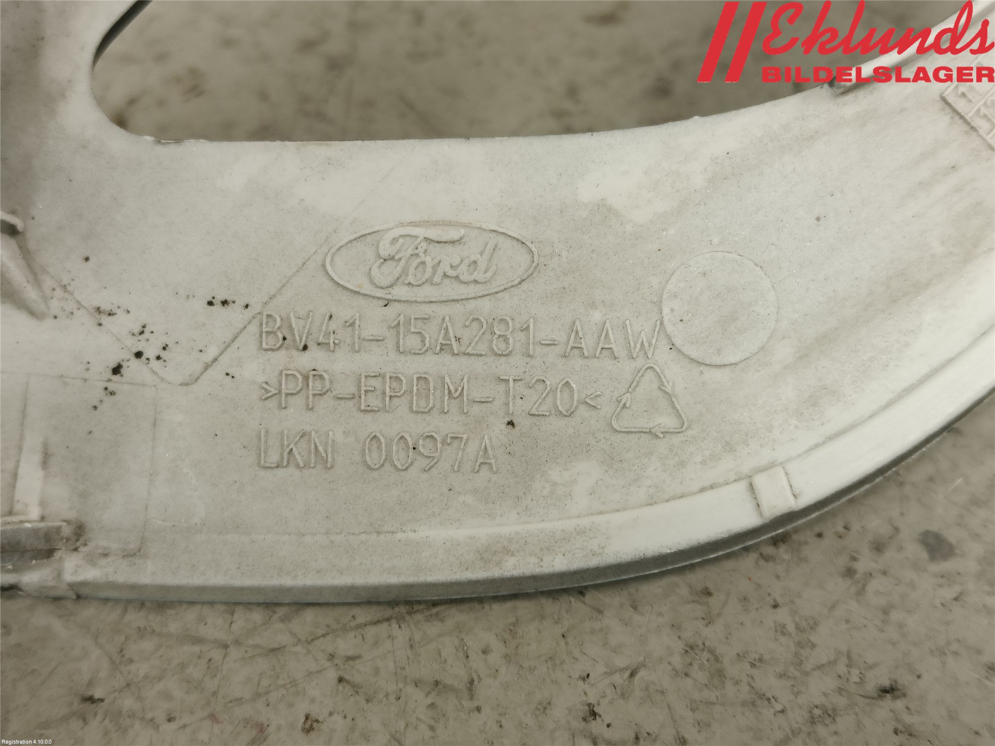 Ford KUGA 08-12 Positionsljus Fram Hö