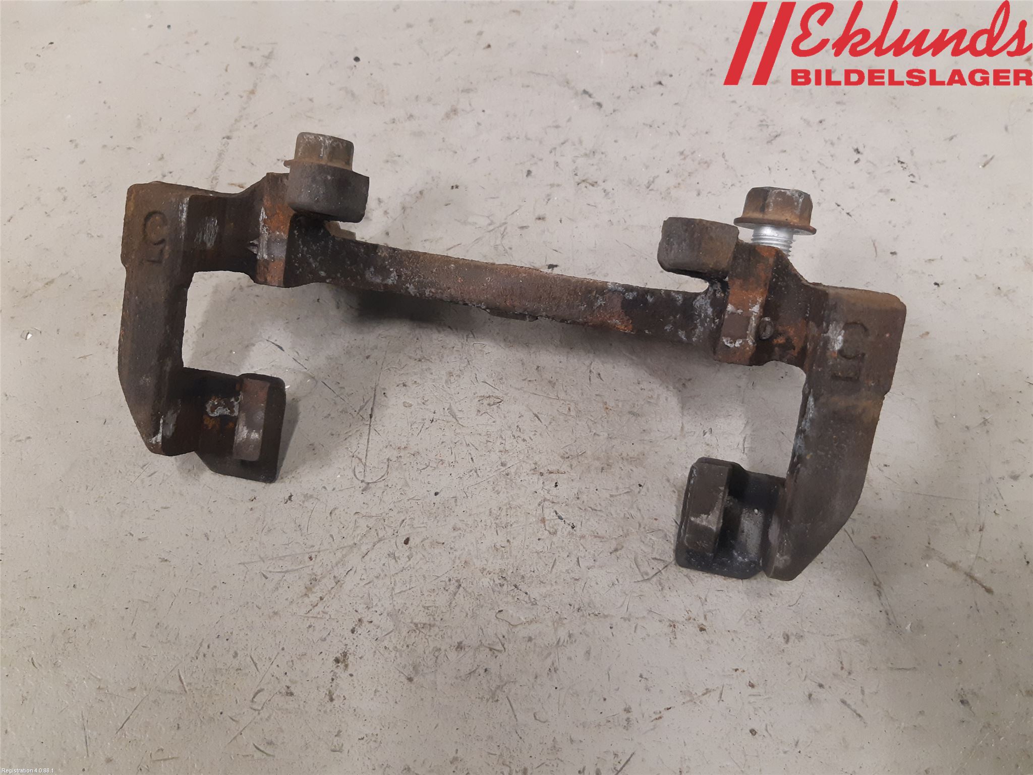 Toyota YARIS XP130 15-20 Bromsokshållare