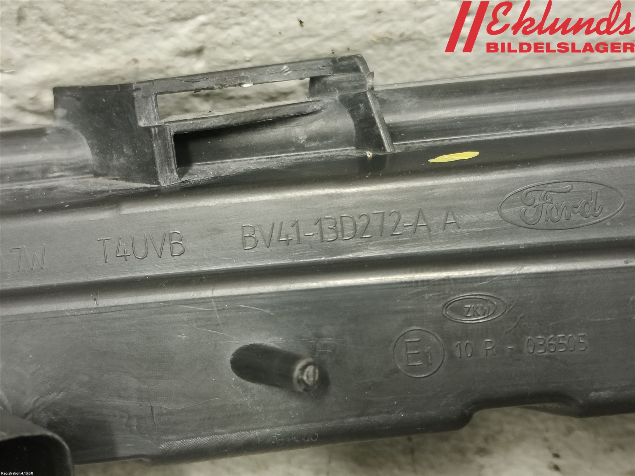 Ford KUGA 08-12 Positionsljus Fram Hö