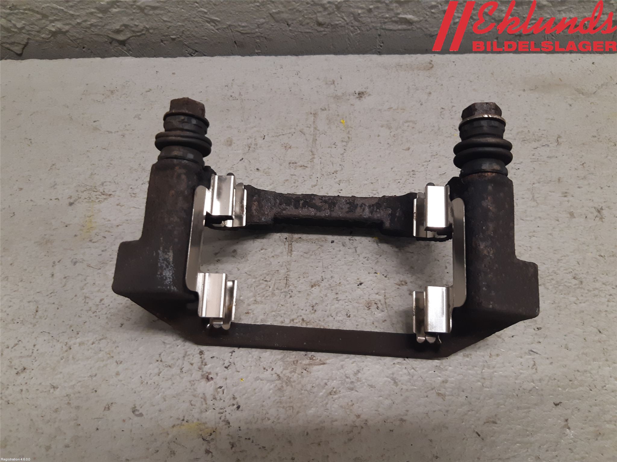 Volvo XC60 14-17 Bromsokshållare