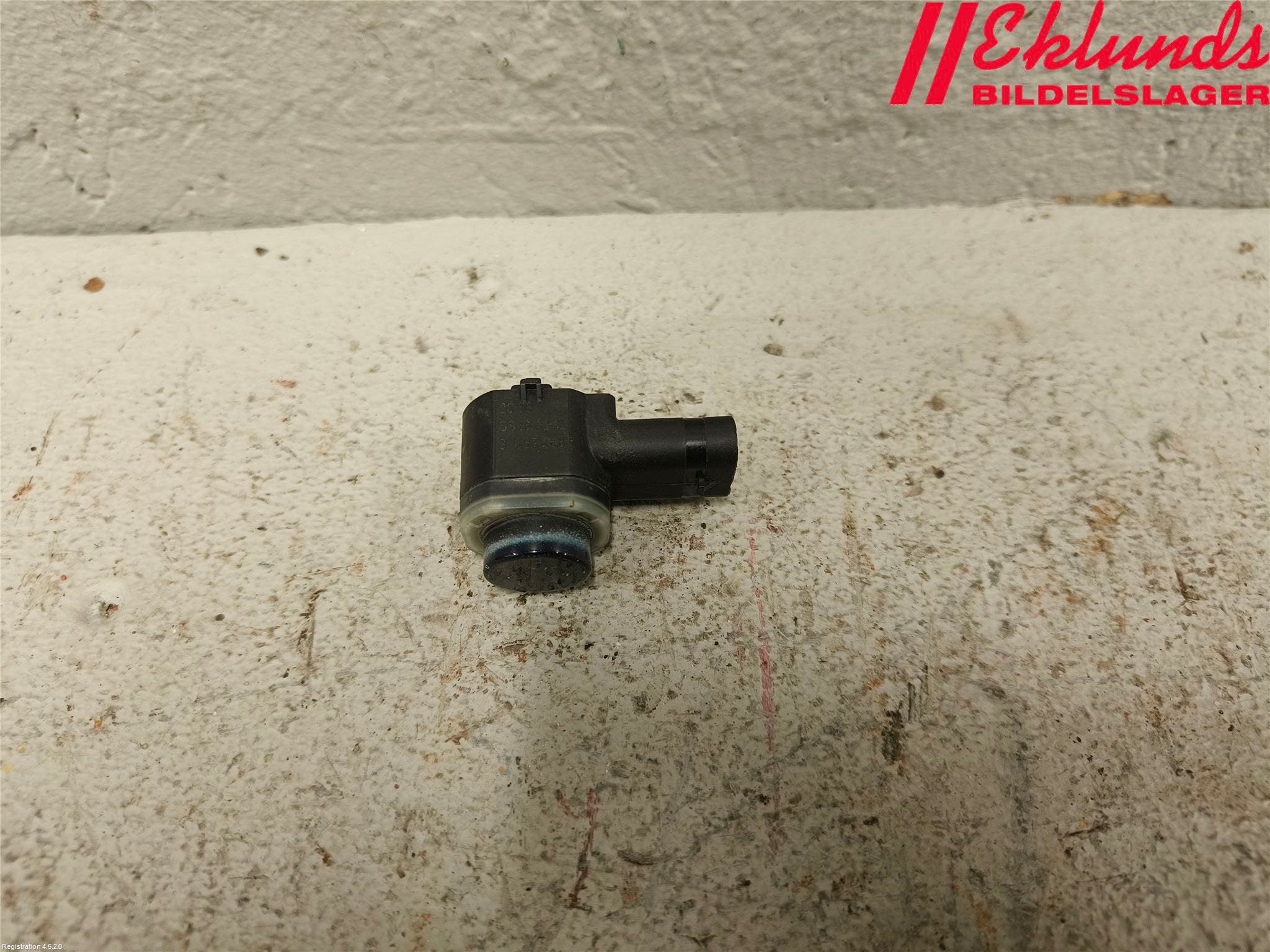 Volkswagen VW PASSAT 11-14 Parkeringshjälp Frontsensor